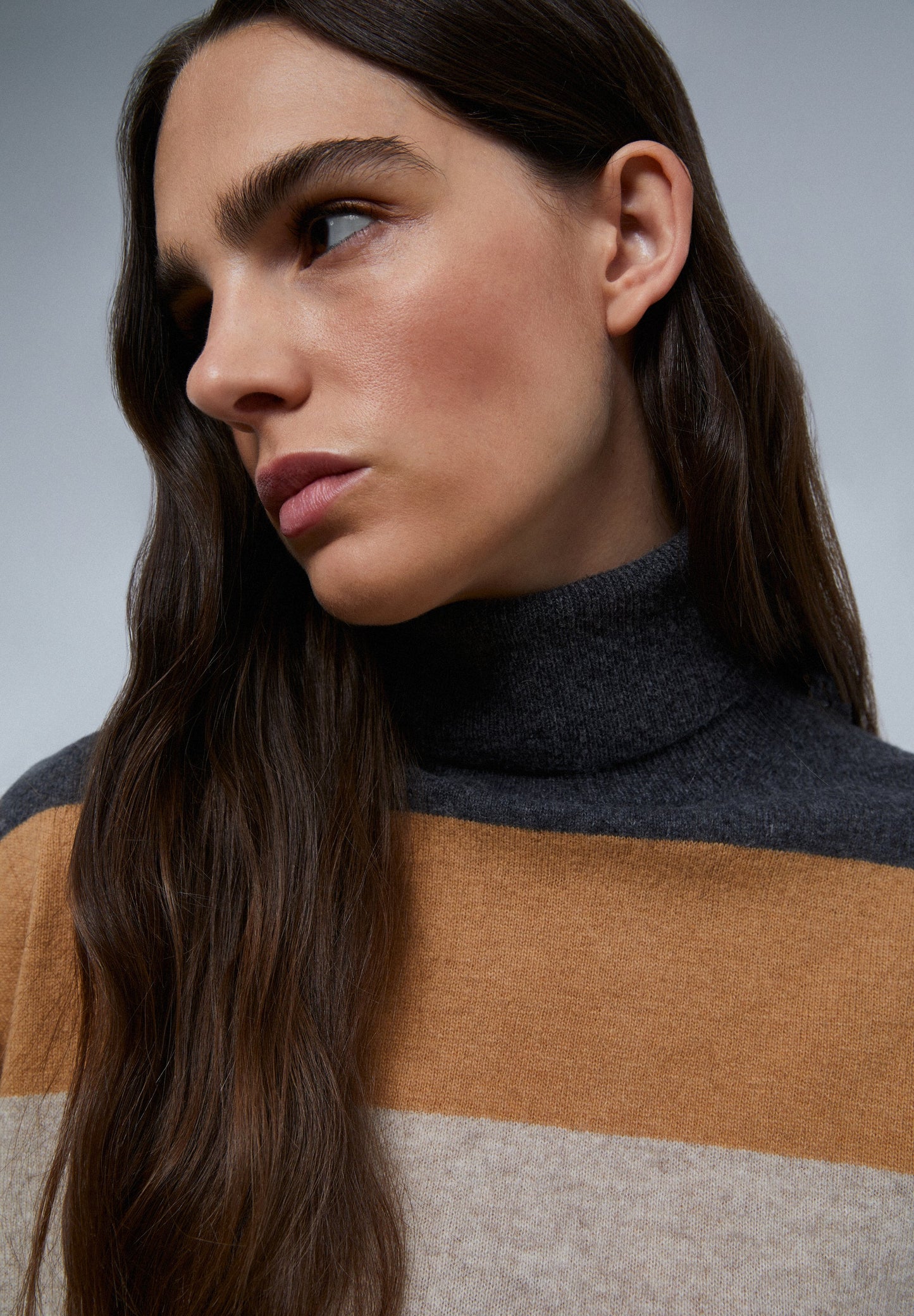 HIGH NECK KNIT JUMPER