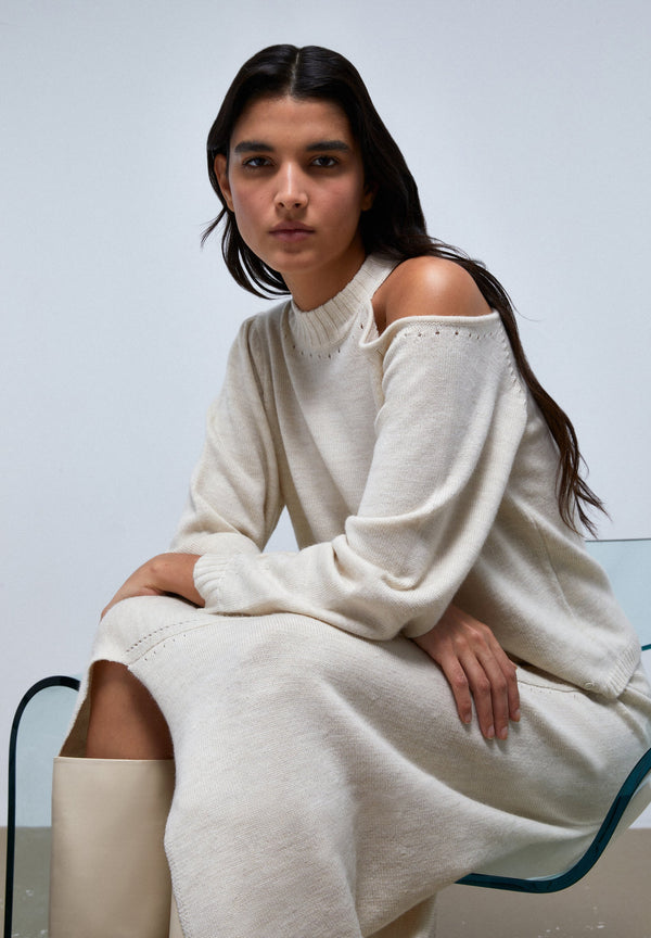 SWEATER WITH ASYMMETRIC SHOULDER
