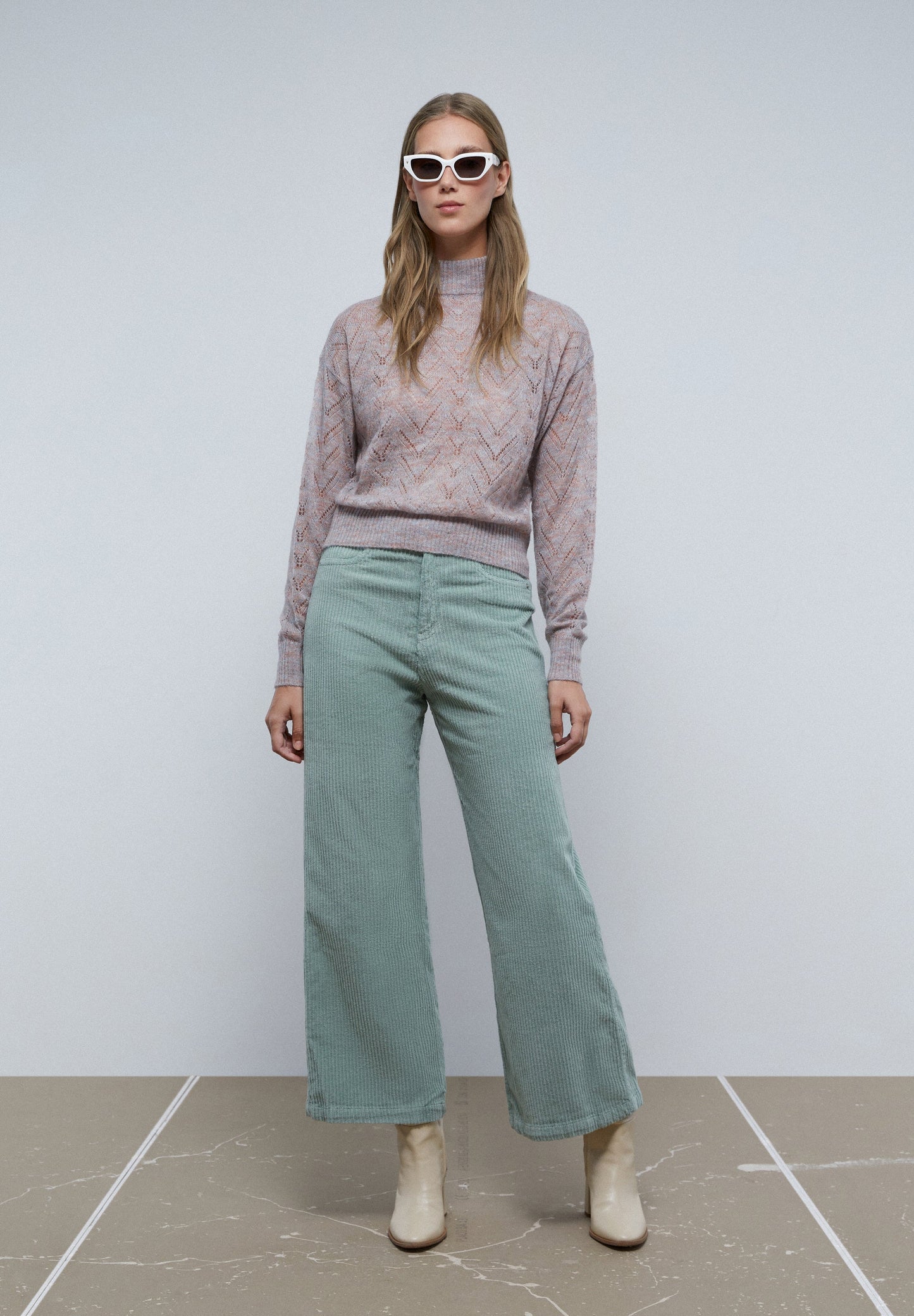 DIE-CUT SWEATER WITH PERKINS COLLAR