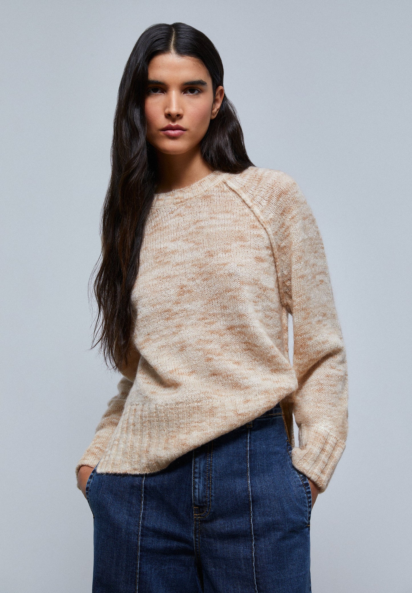 KNIT SWEATER WITH RAGLAN SLEEVES