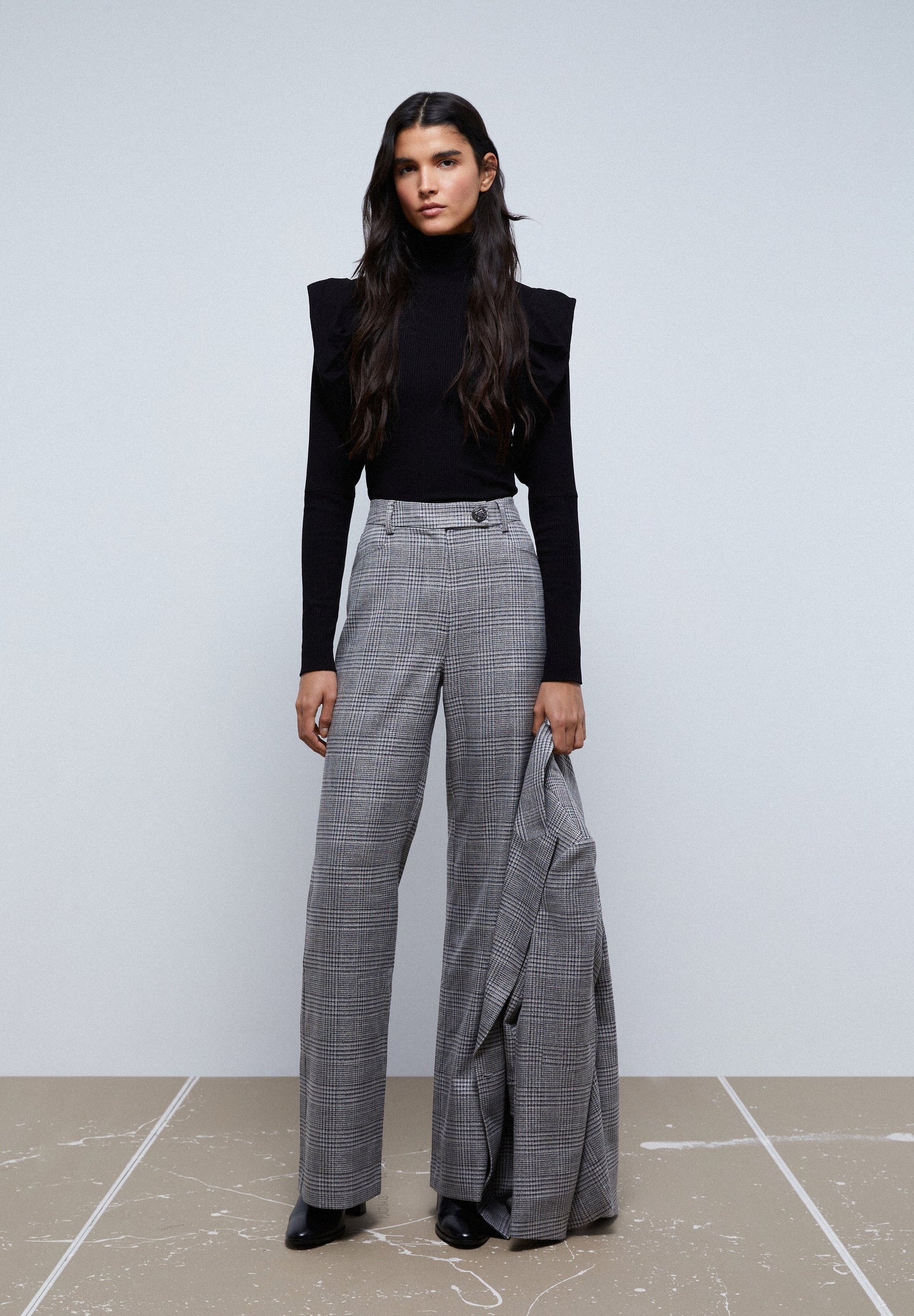 CHECK TROUSERS WITH BUTTON DETAIL