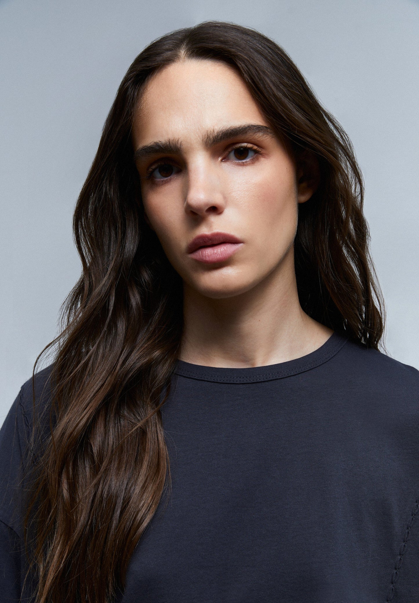 T-SHIRT WITH FRONT SEAM