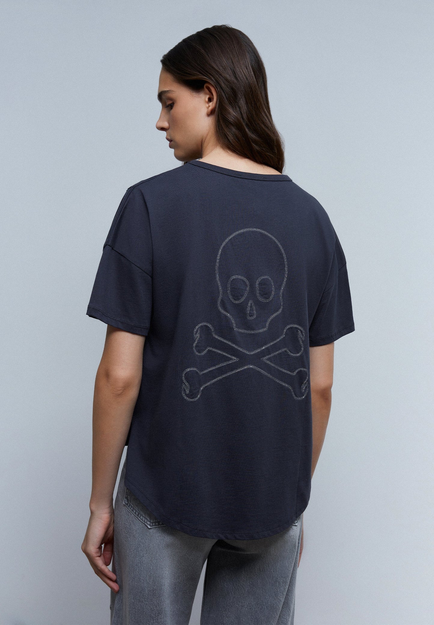 T-SHIRT WITH FRONT SEAM