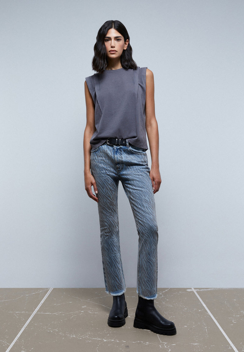 BASIC T-SHIRT WITH PLEAT DETAIL