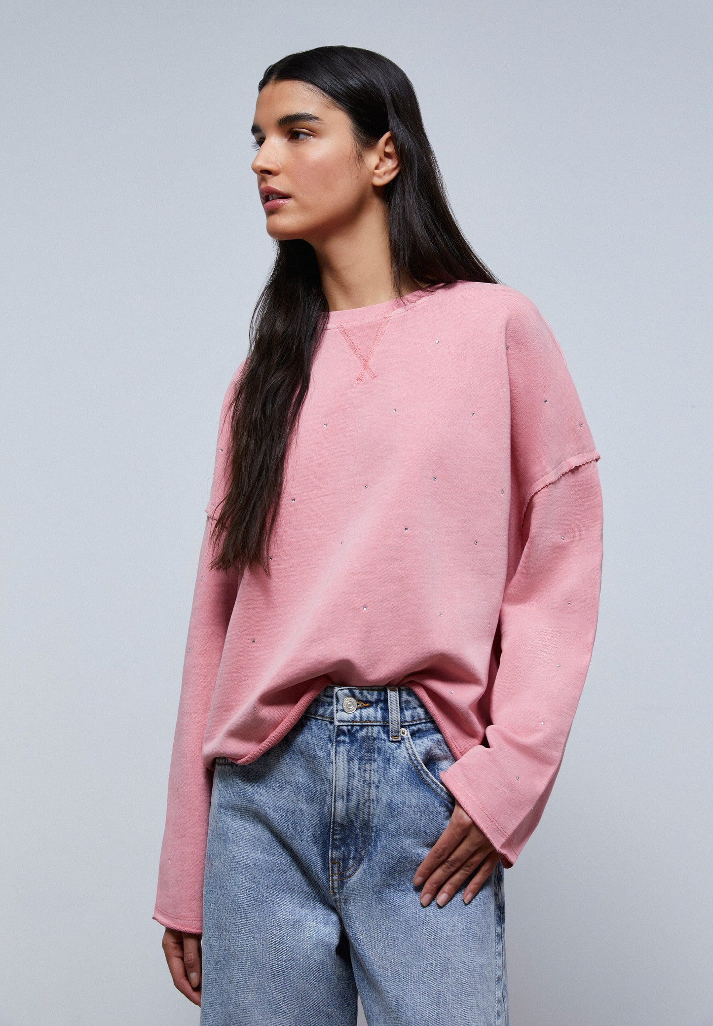 SWEATSHIRT WITH GLASS DETAIL