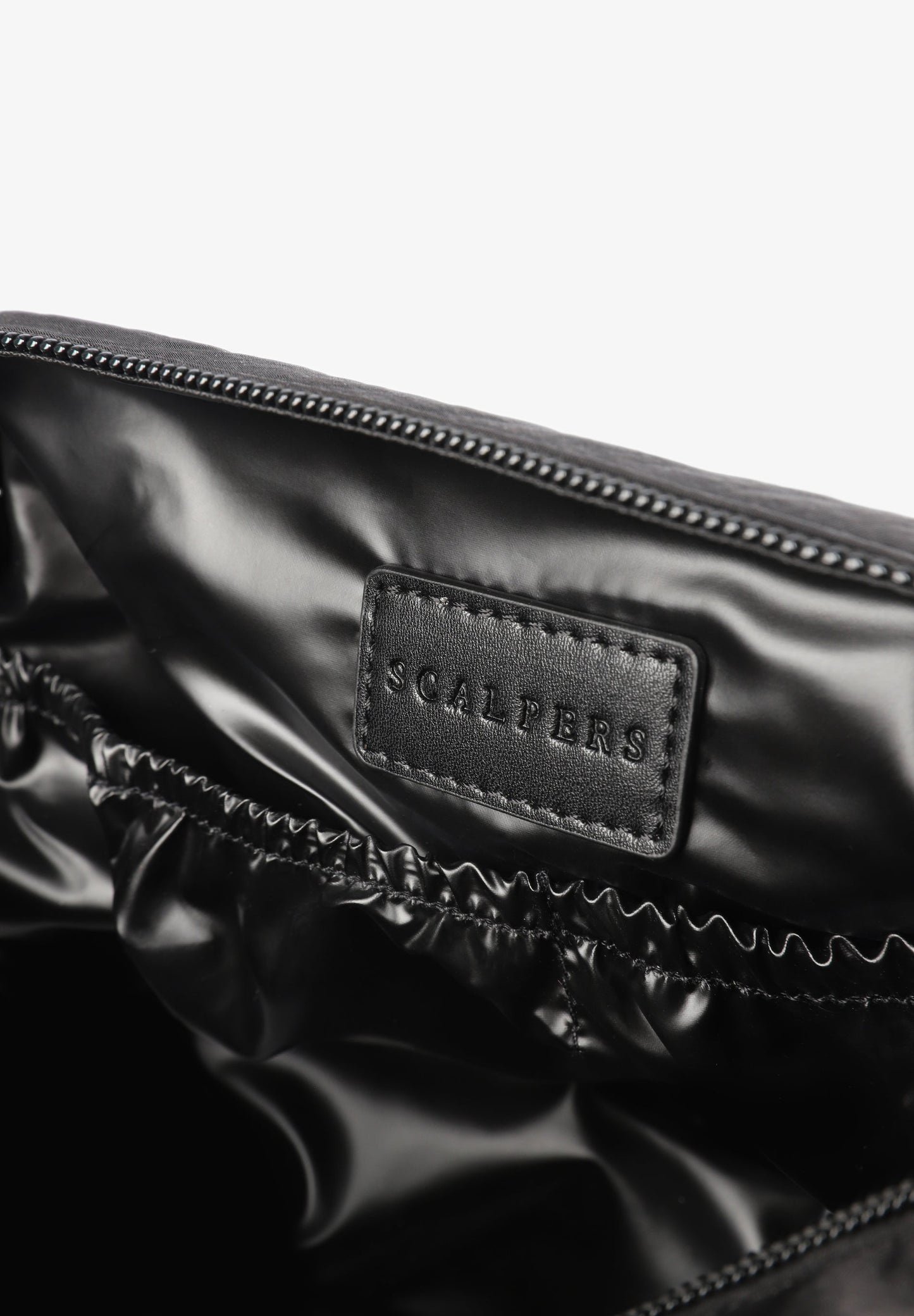 TOILETRY BAG WITH ZIP DETAIL