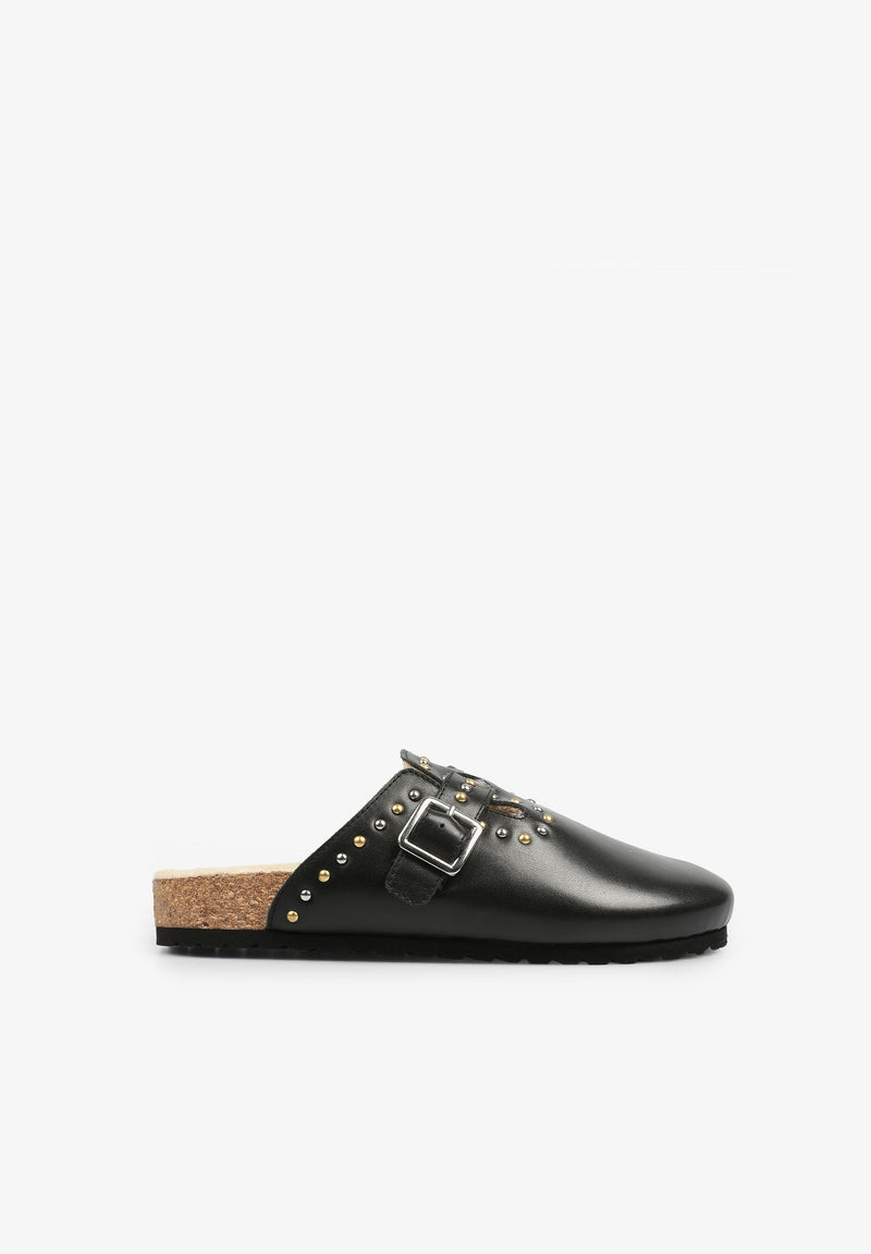 LEATHER CLOGS WITH STUDS