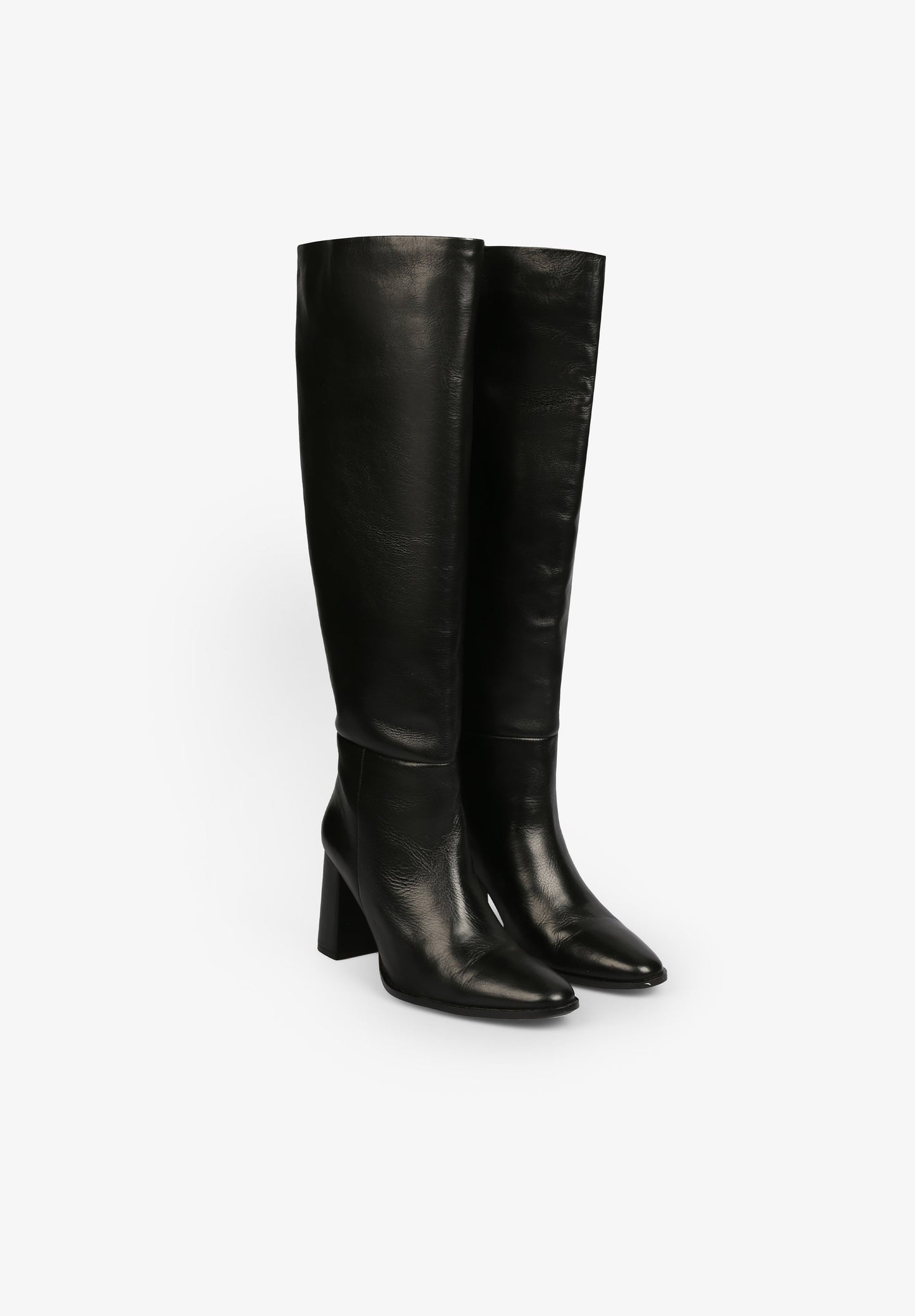 KNEE-HIGH LEATHER BOOTS