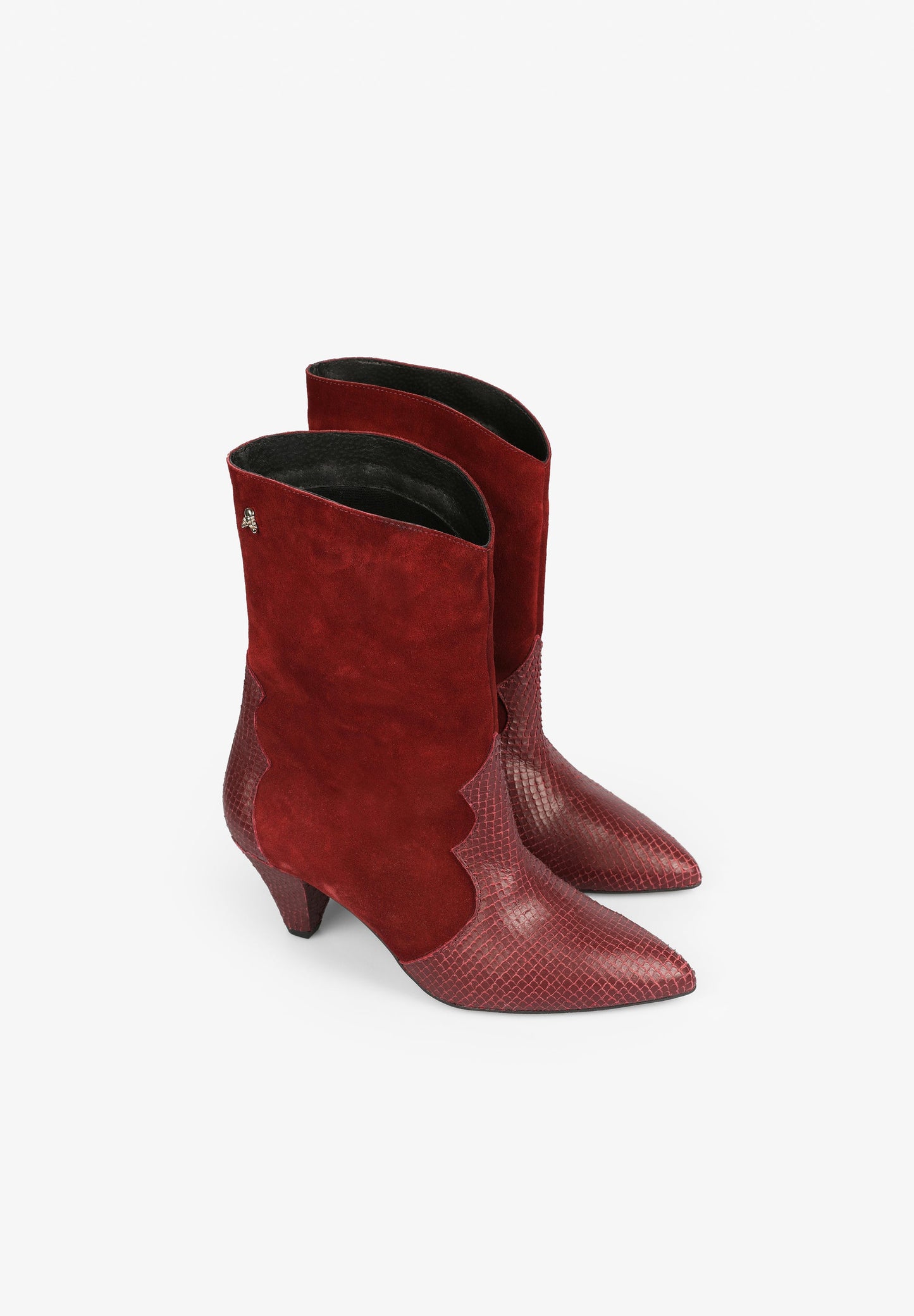 POINTED TOE COWBOY BOOTS