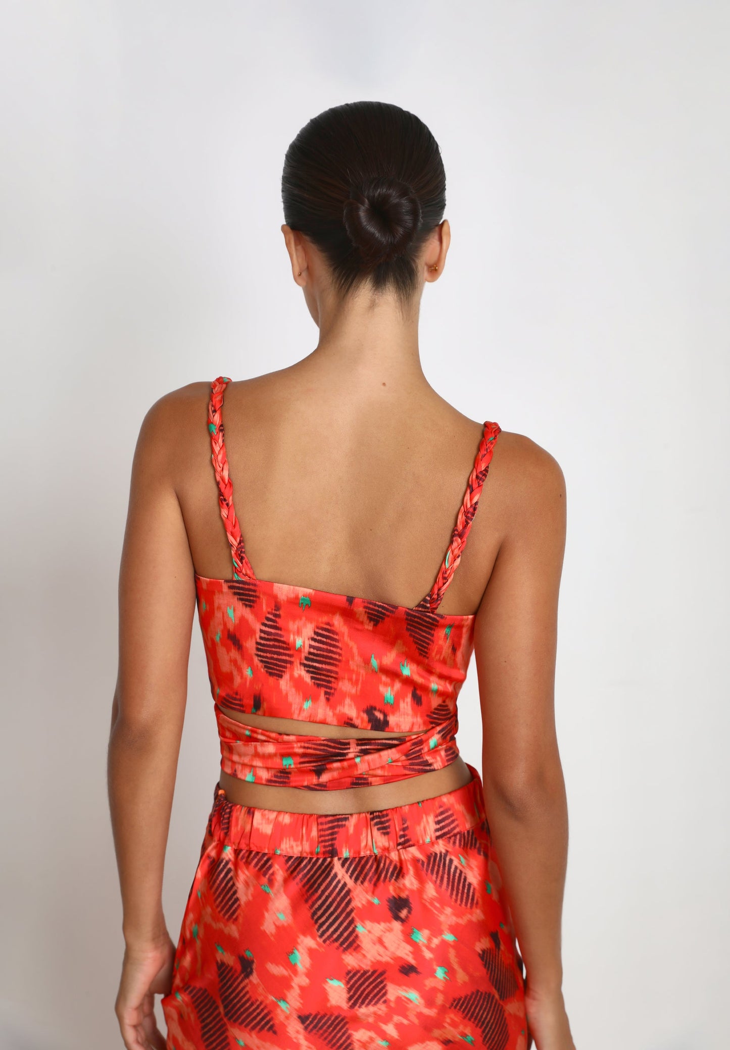 CROSSOVER PRINTED TOP