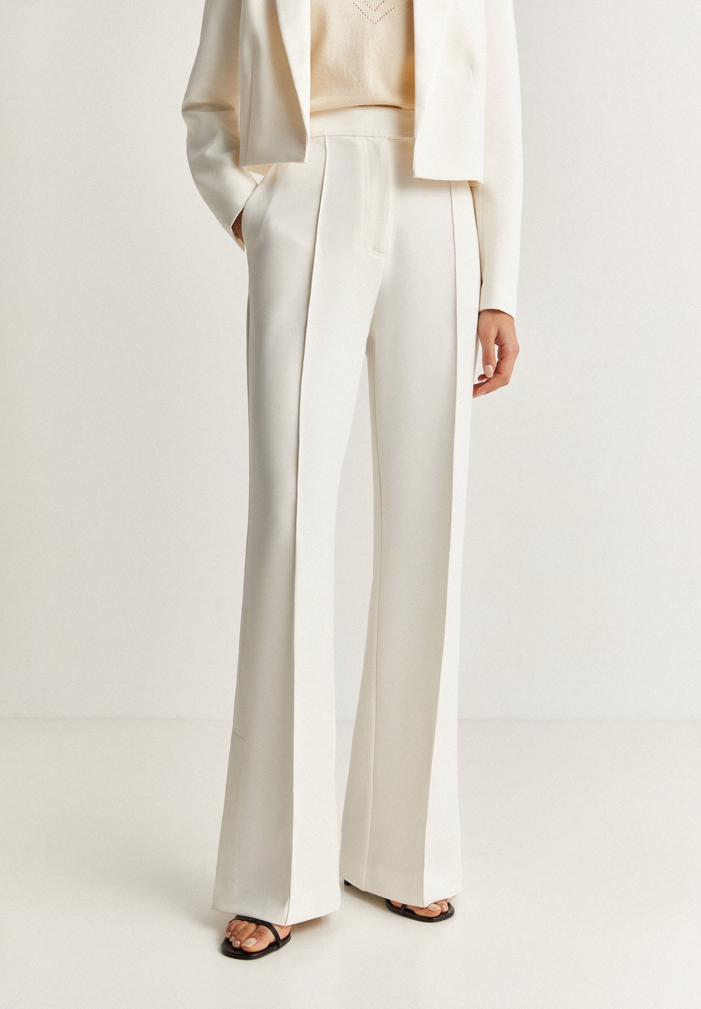 TROUSERS WITH SEAM DETAIL