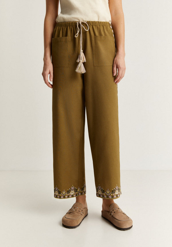 TROUSERS WITH ETHNIC EMBROIDERY DETAIL