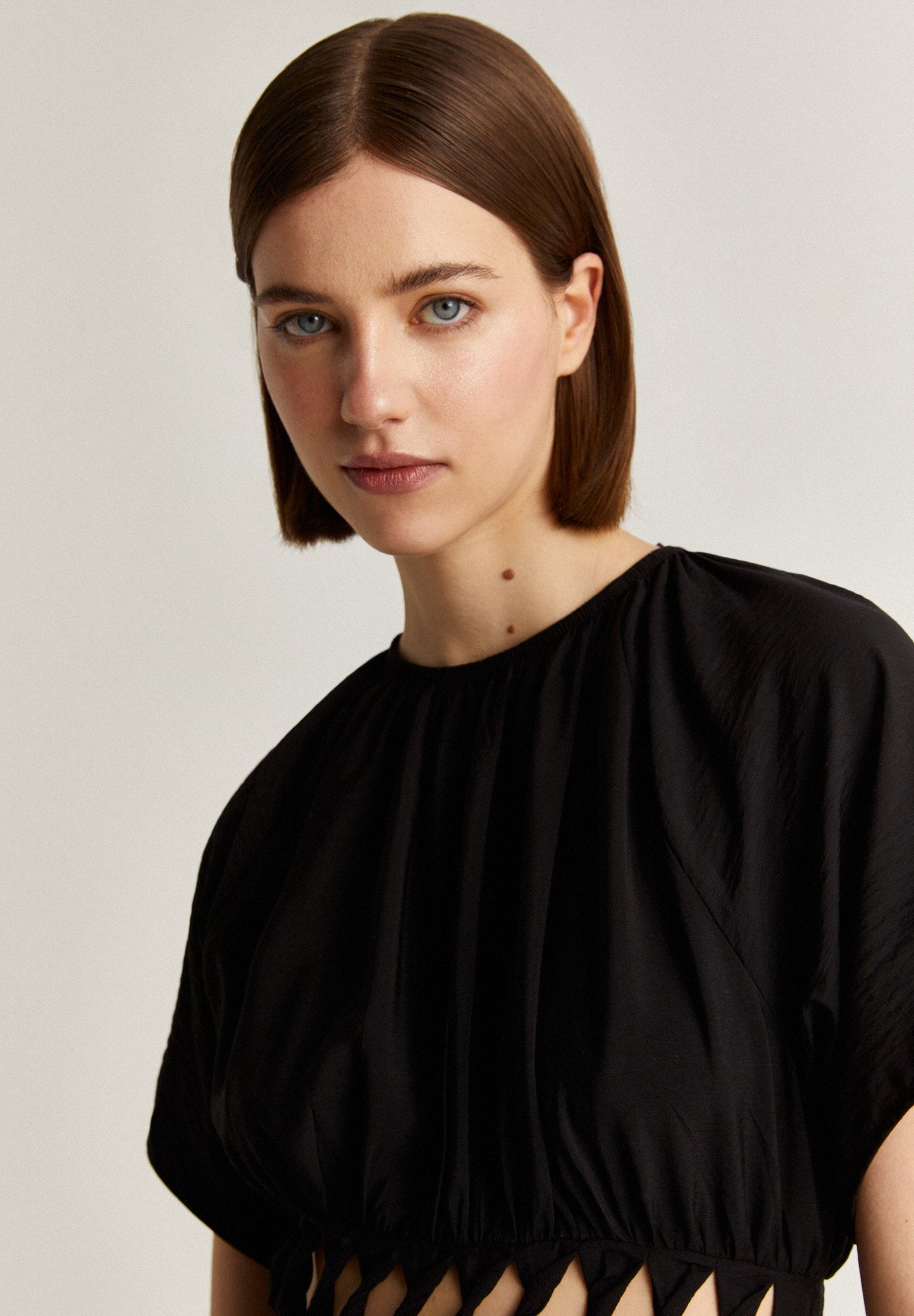 MIDI DRESS WITH WAIST OPENING