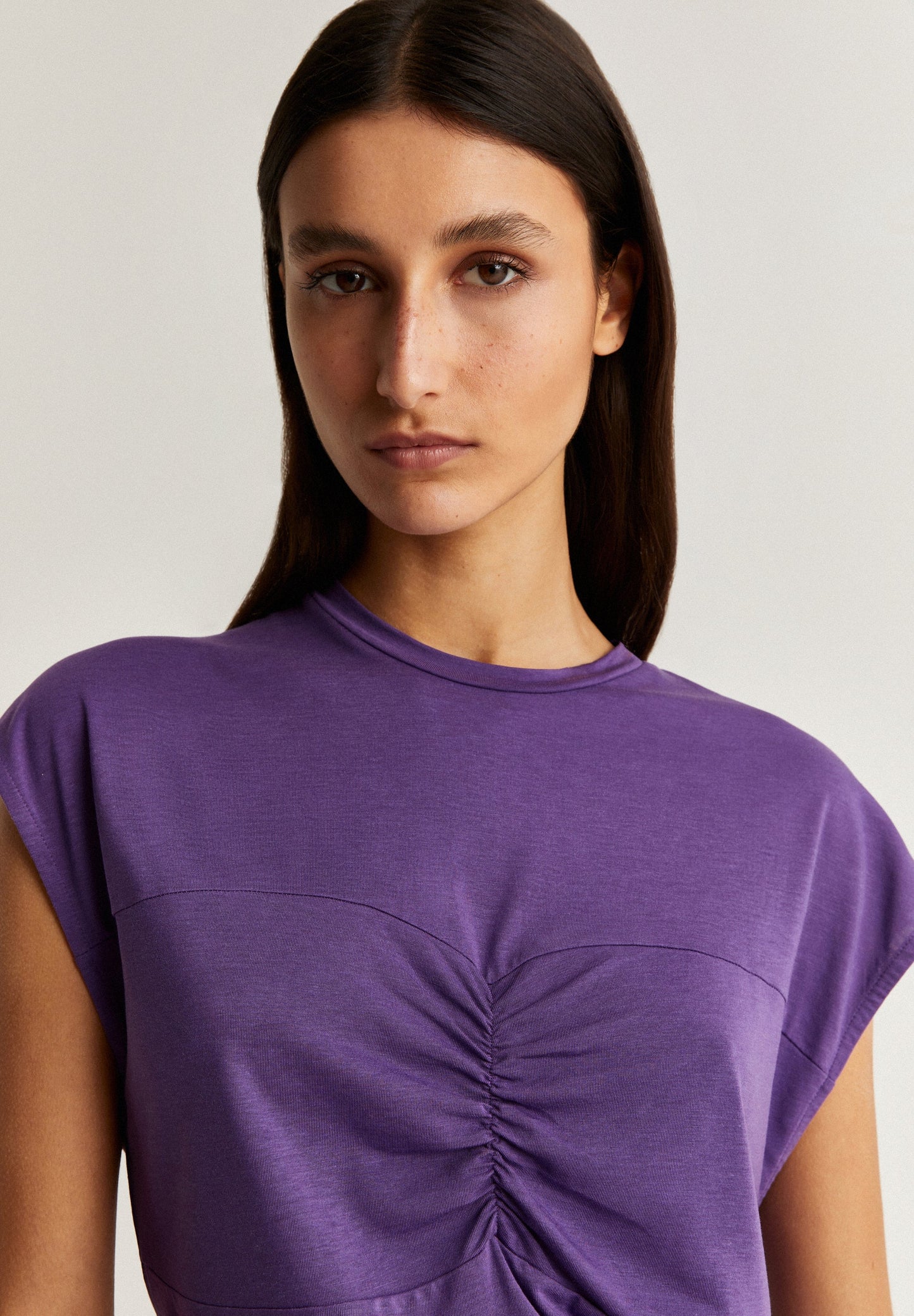 RUCHED FRONT T-SHIRT
