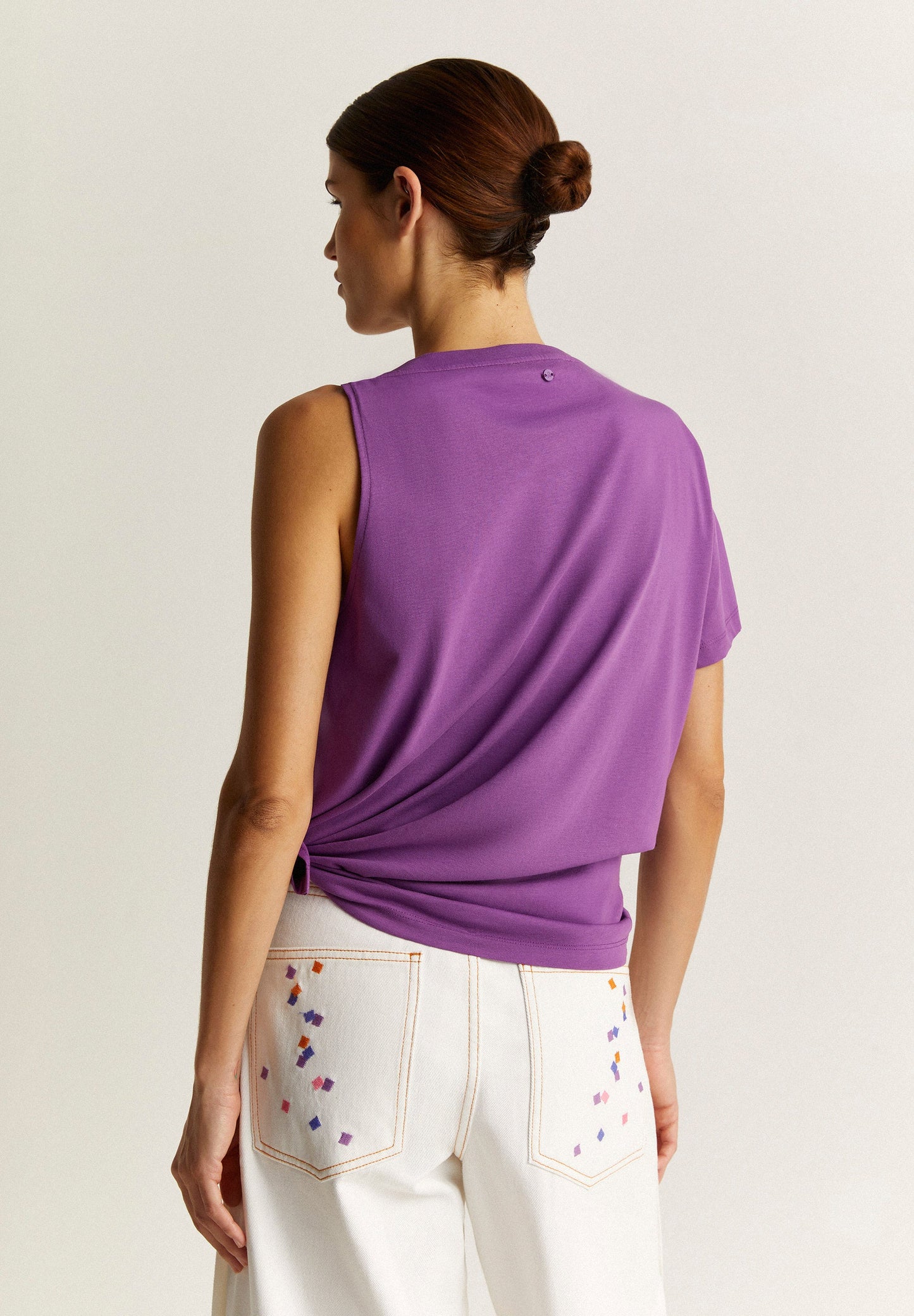 T-SHIRT WITH SHOULDER KNOT DETAIL
