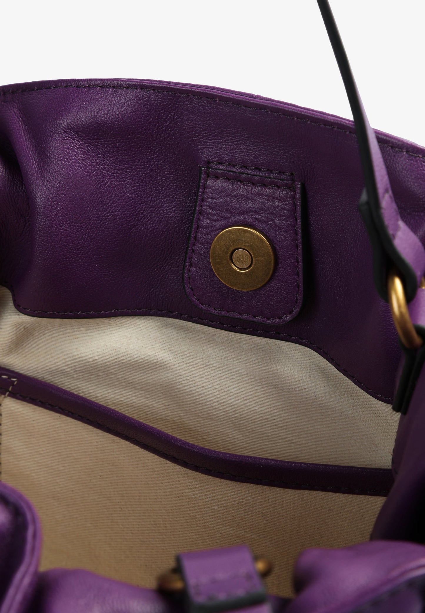 LEATHER SHOULDER BAG WITH GATHERED DETAILS