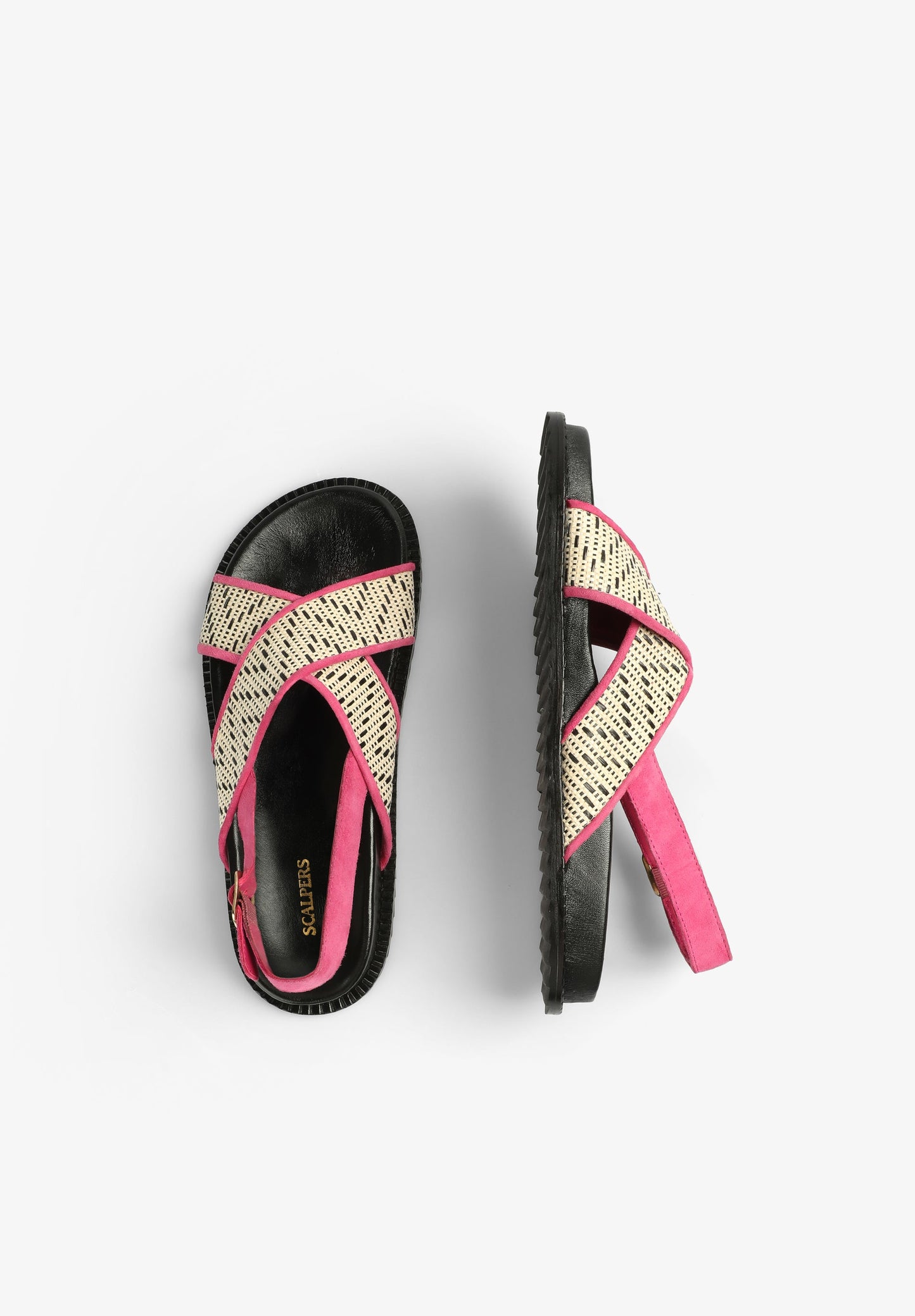 FLAT CRISS-CROSS SANDALS