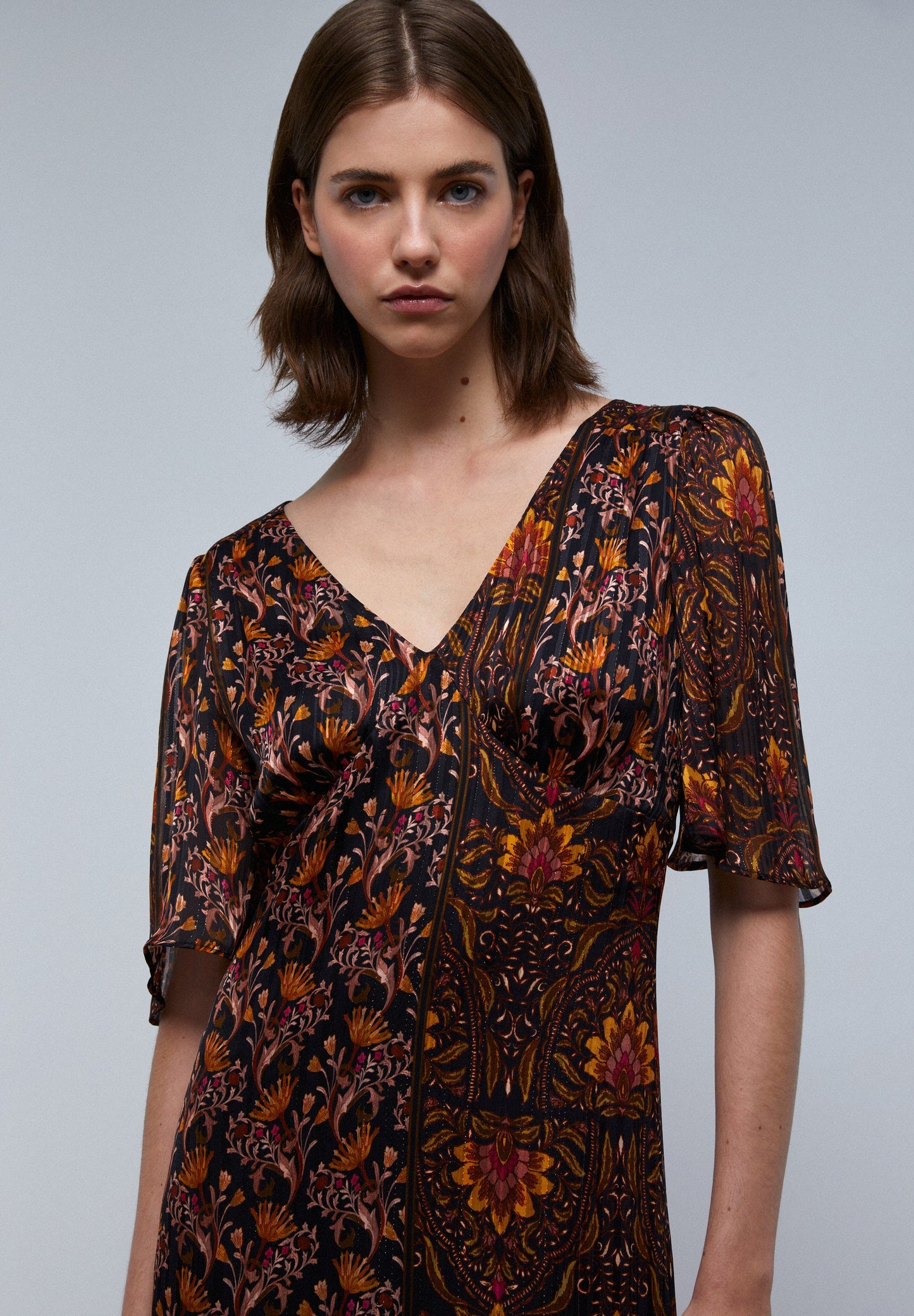 DIC MULTIETNIC DRESS