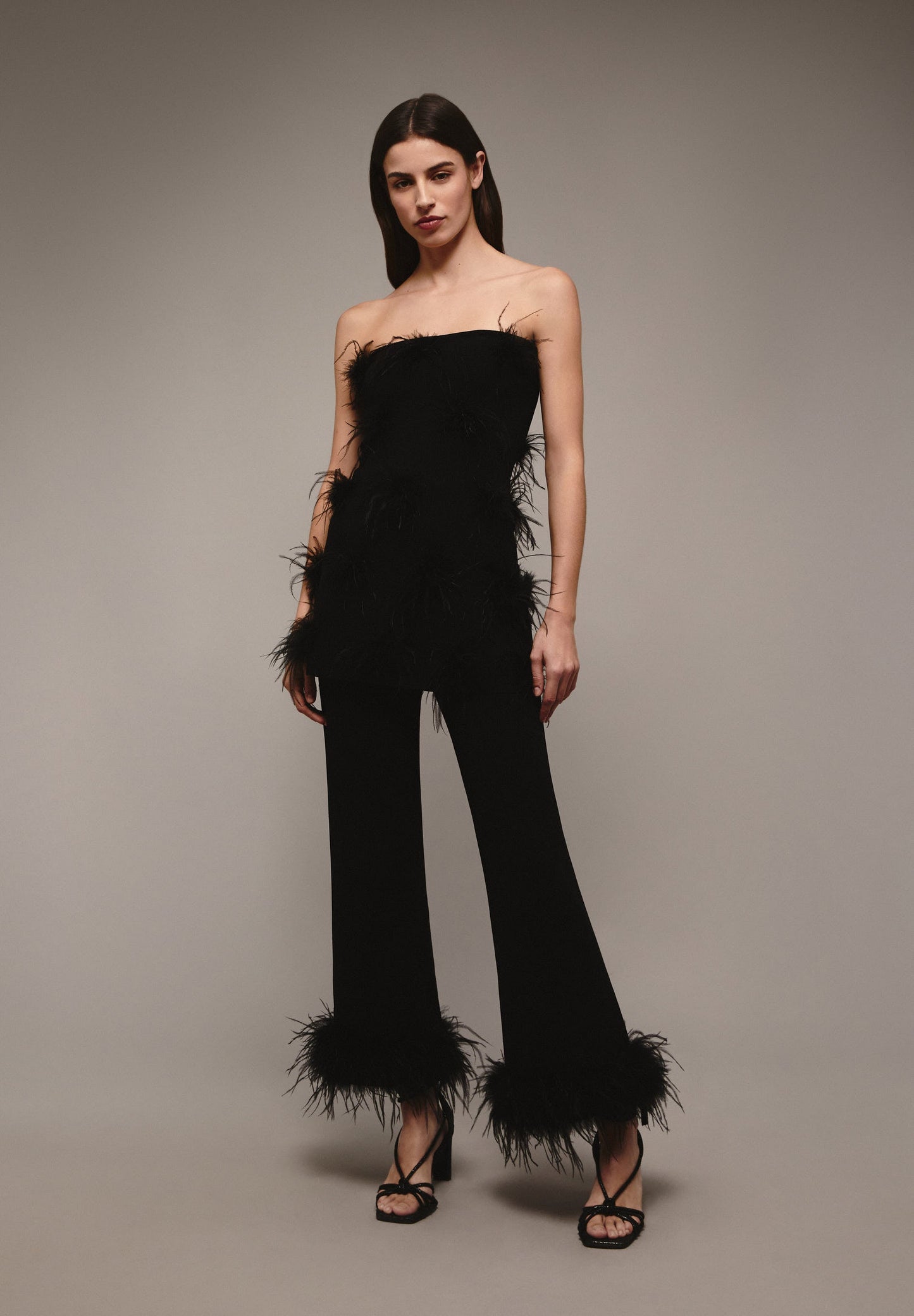 STRAPLESS TOP WITH FEATHERS