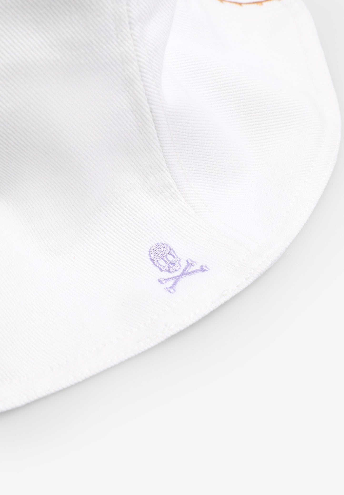 DENIM CAP WITH EMBROIDERED DETAIL
