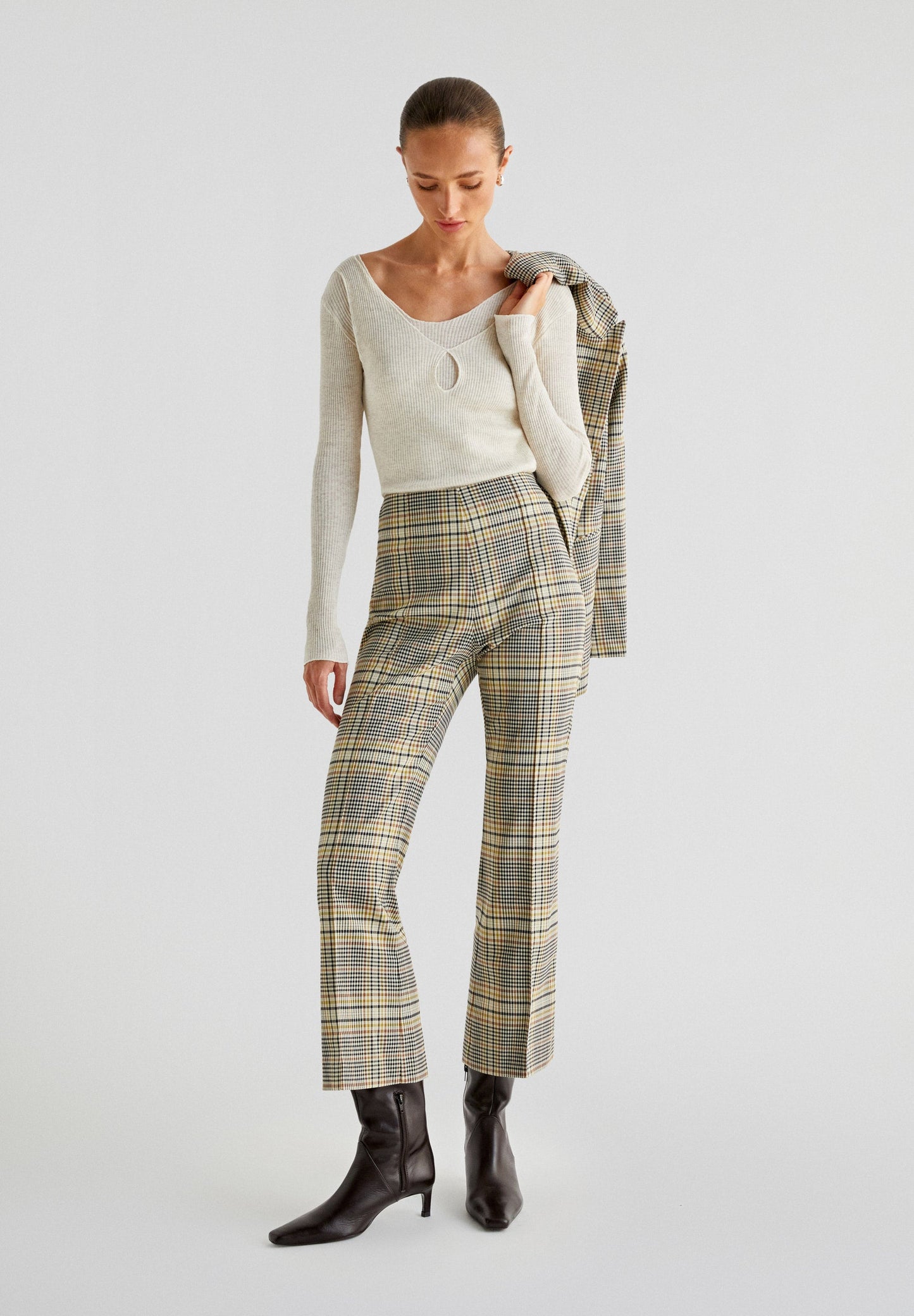 ANKLE FLARE CHECK TROUSERS