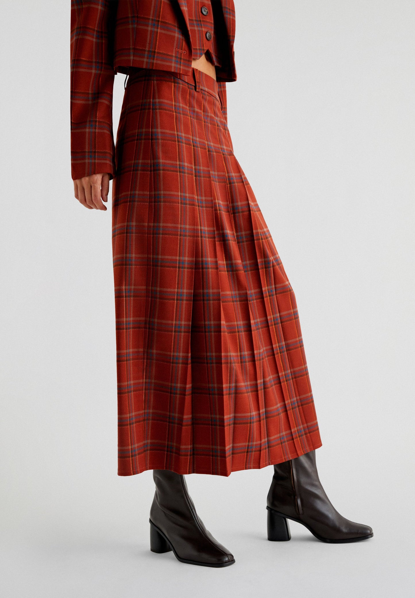 PLEATED CHECKED MIDI SKIRT