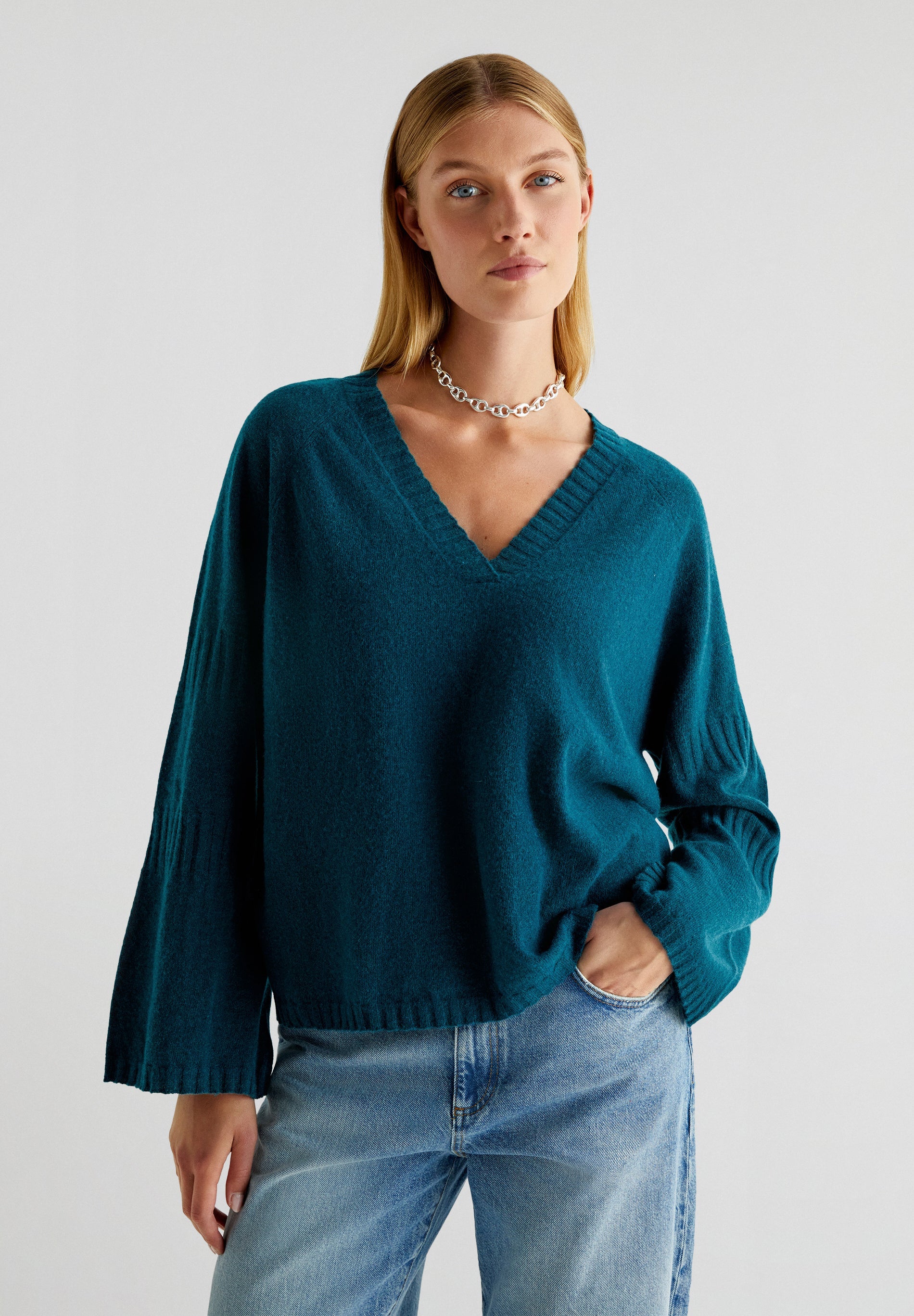 WOOL SWEATER WITH SLEEVE DETAIL