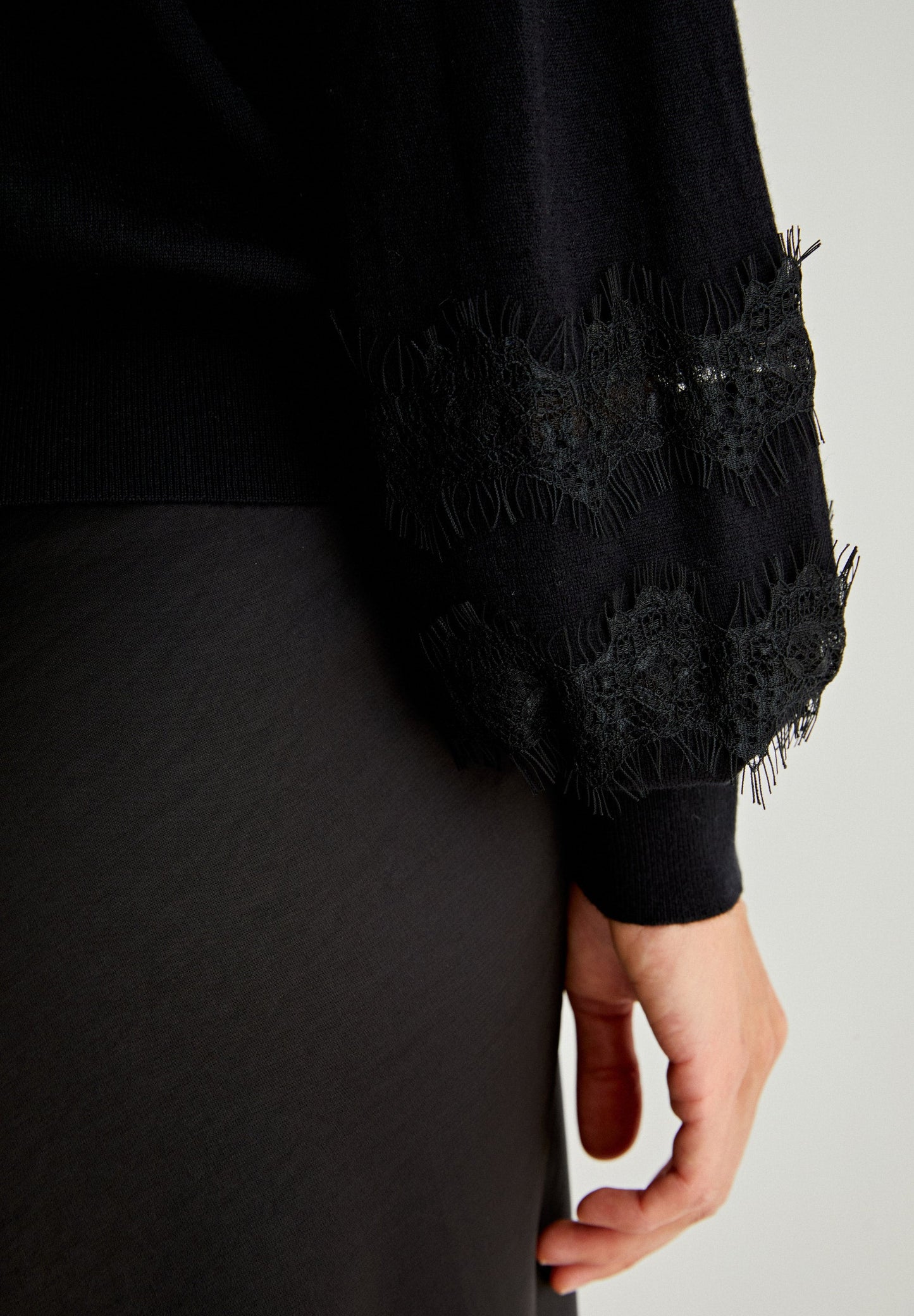 LACE DETAIL SWEATER