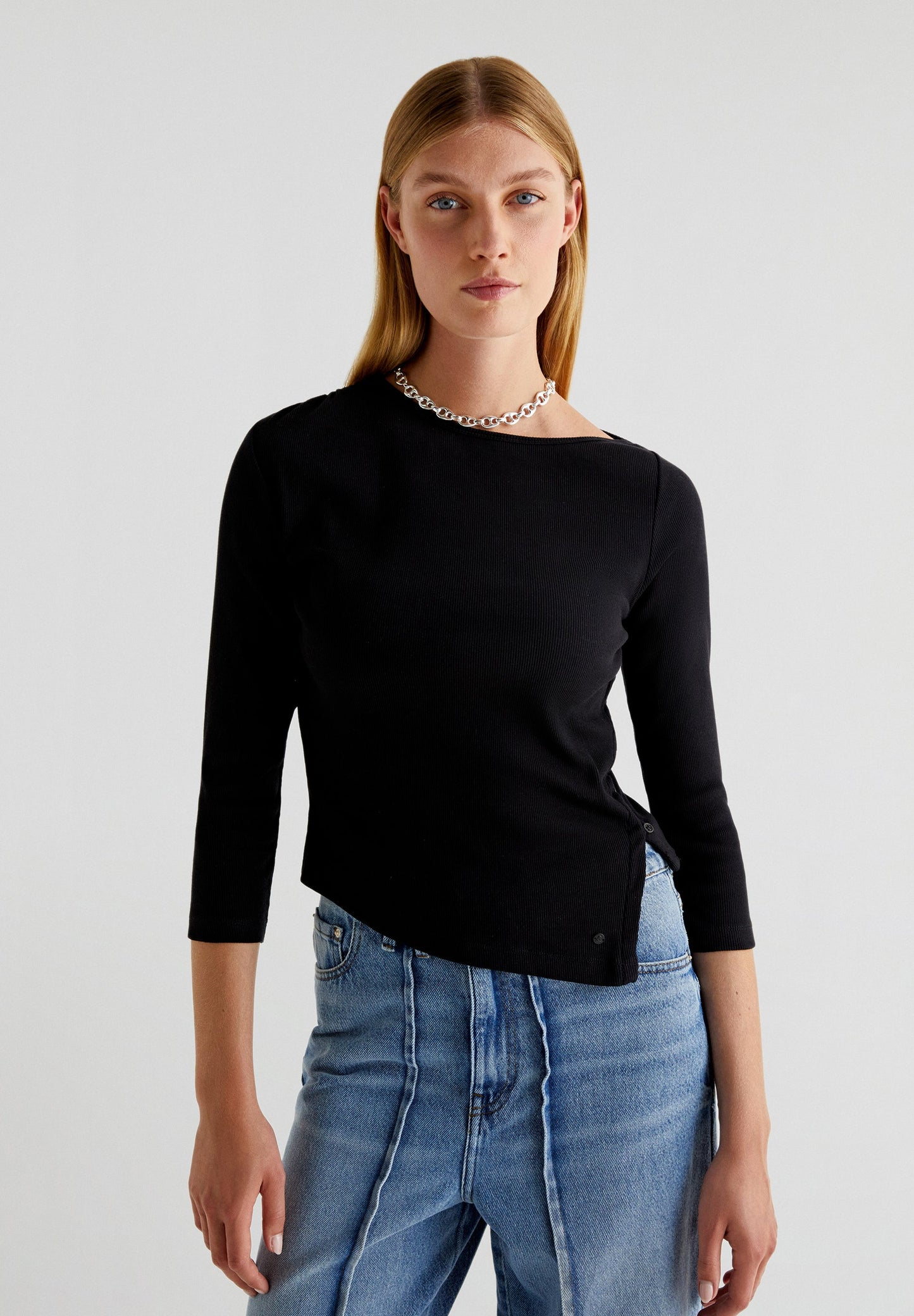 BUTTONS RIB LS TEE