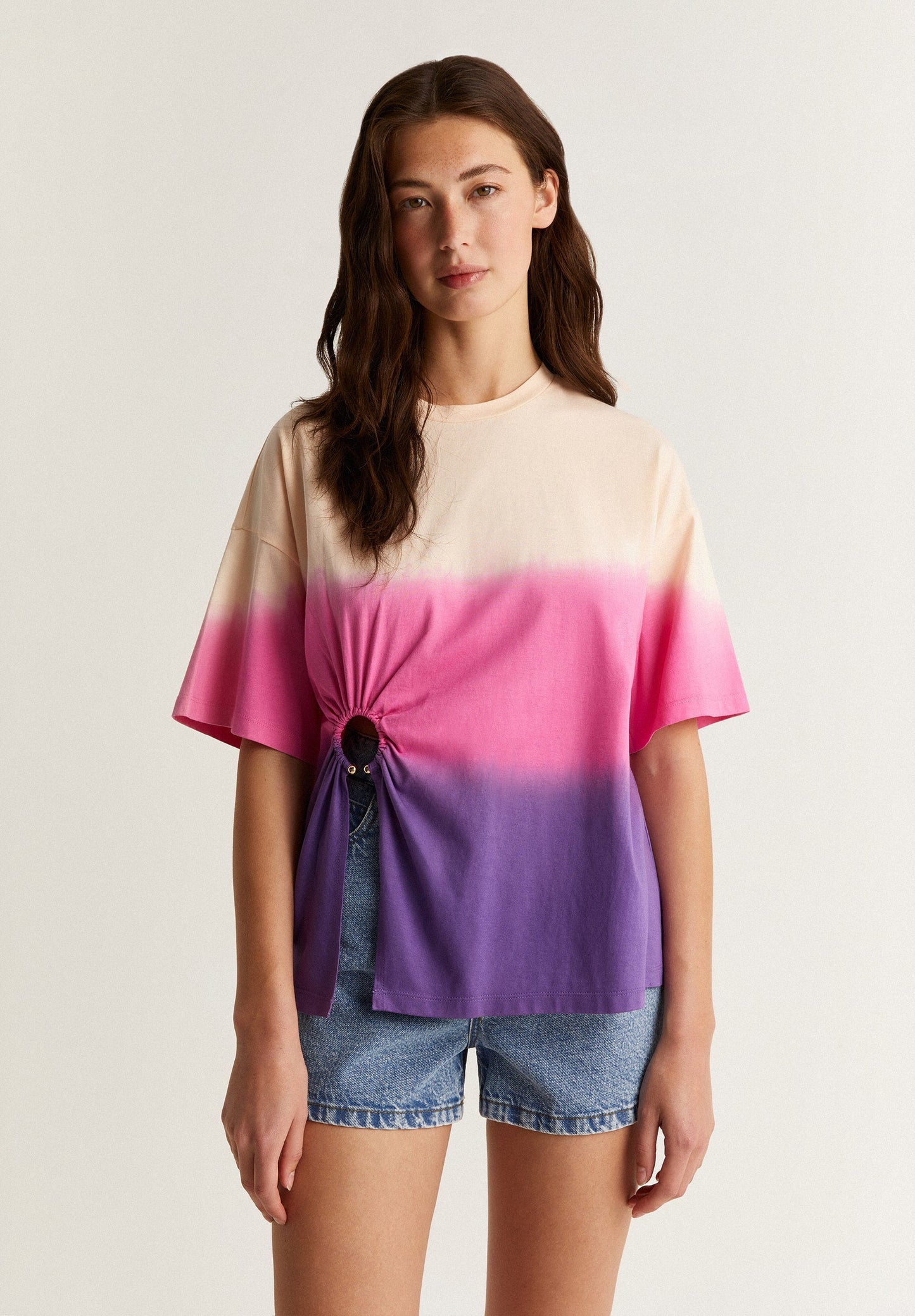 T-SHIRT WITH FRONT BUTTONHOLE DETAIL