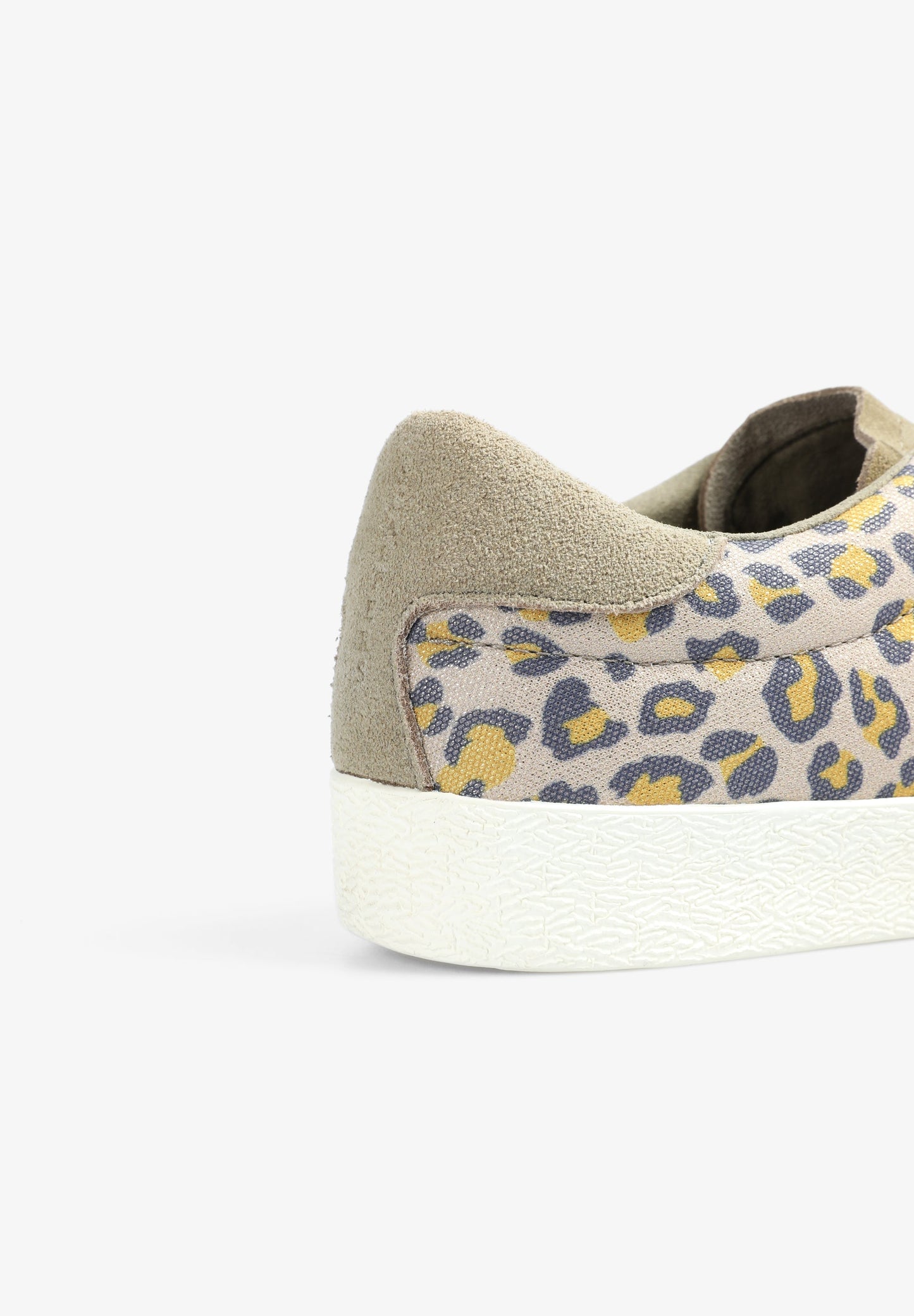 LOW TOP SNEAKERS WITH ANIMAL PRINT LOGO