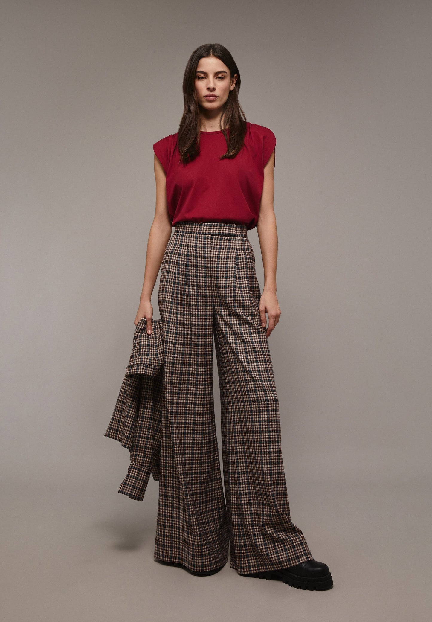 T-SHIRT WITH GATHERED SHOULDER DETAIL