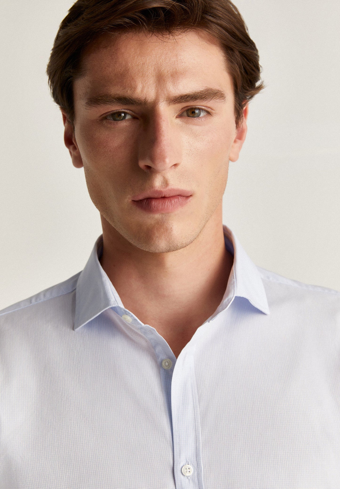 CLASSIC SLIM FIT SHIRT