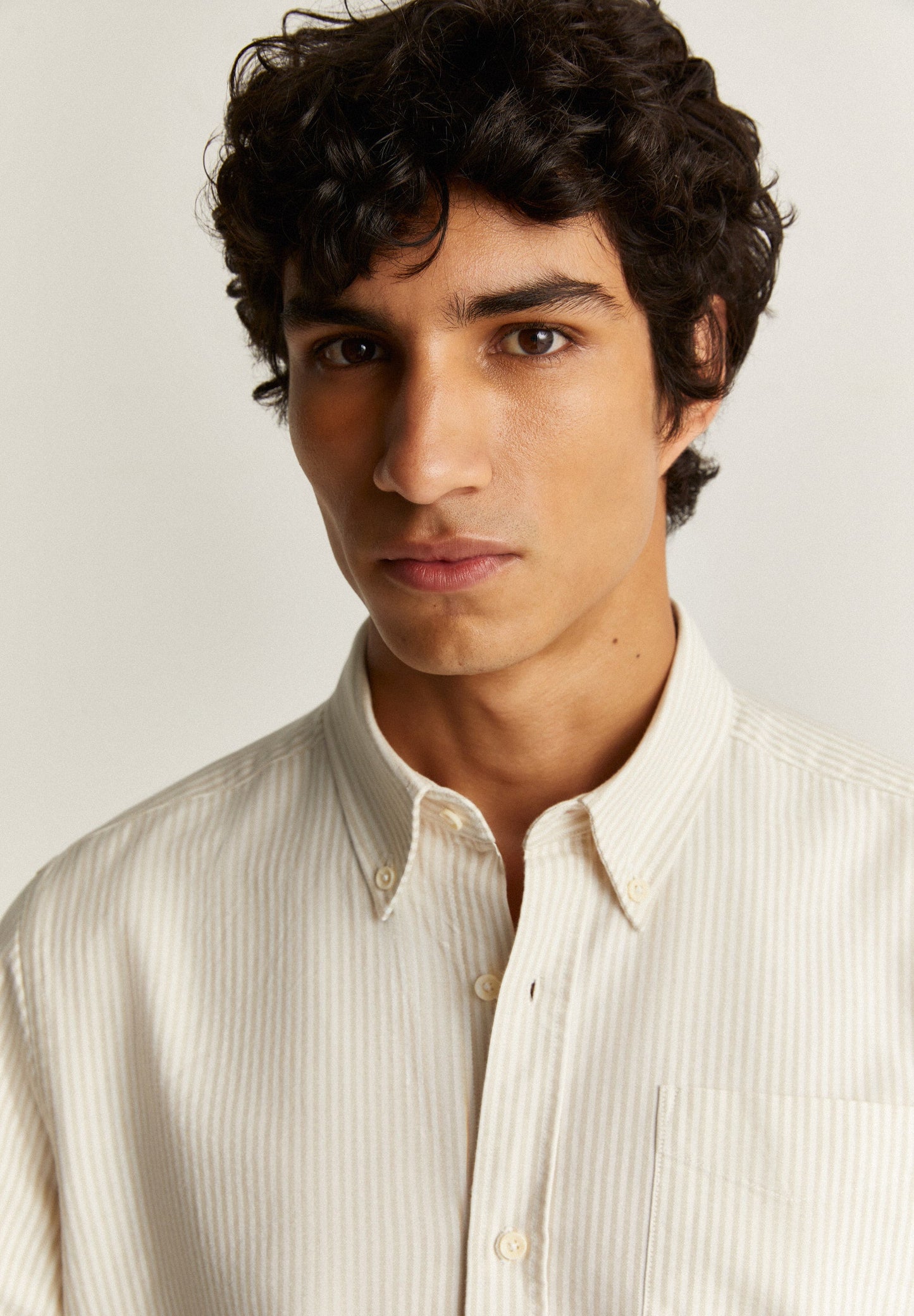 SHORT SLEEVE OXFORD STRIPED SHIRT