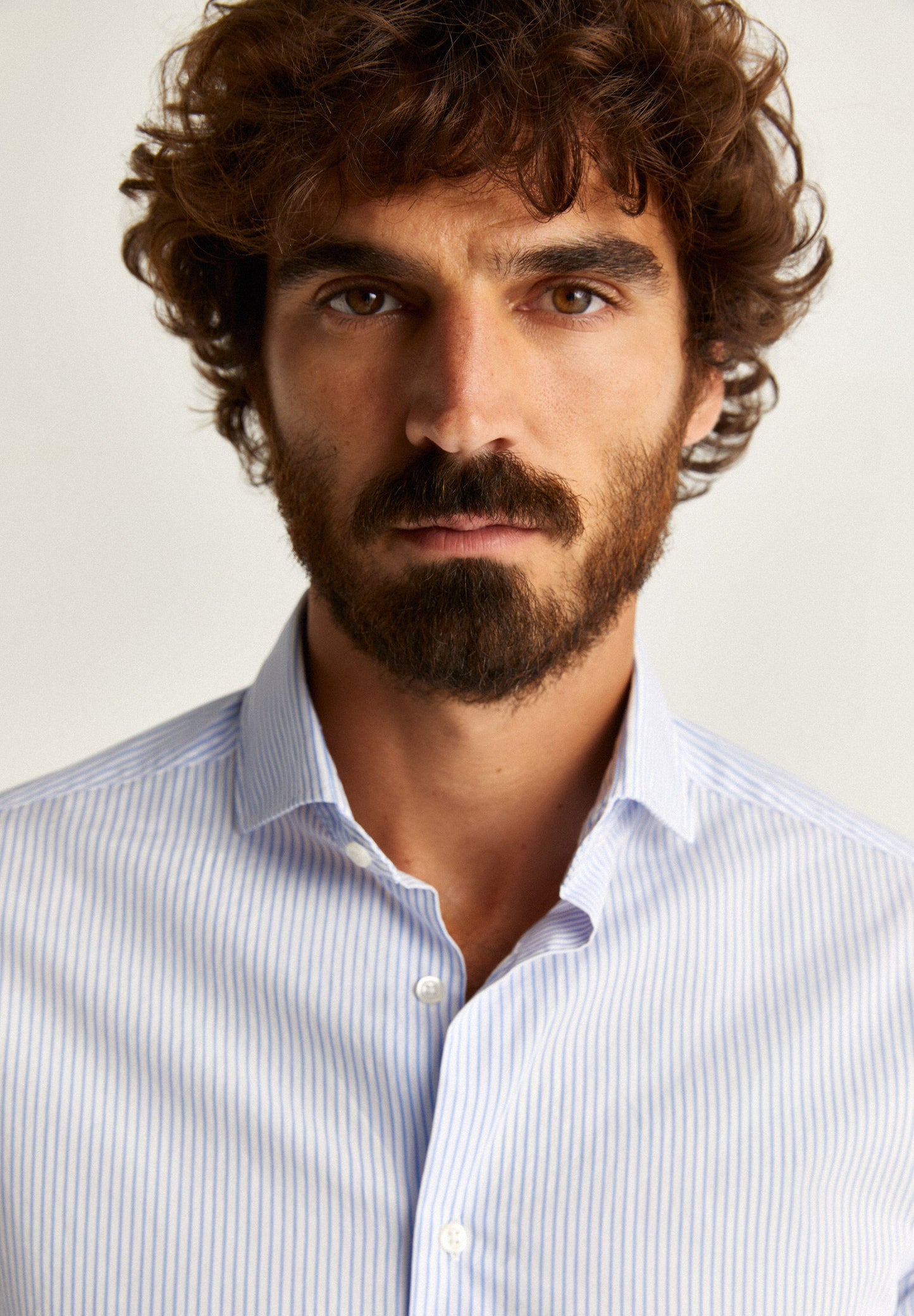 SLIM FIT SMART SHIRT