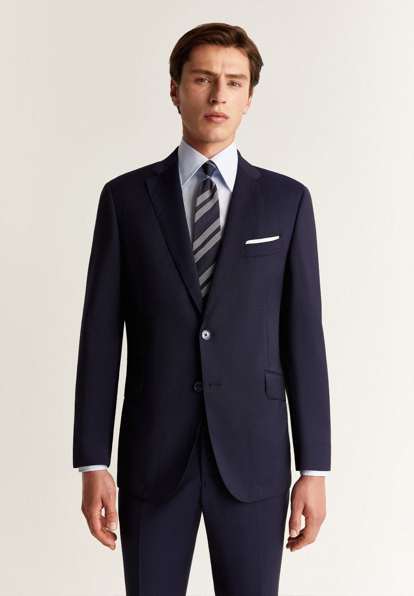 CLASSIC PLAIN-COLOURED NAVY BLUE SUIT