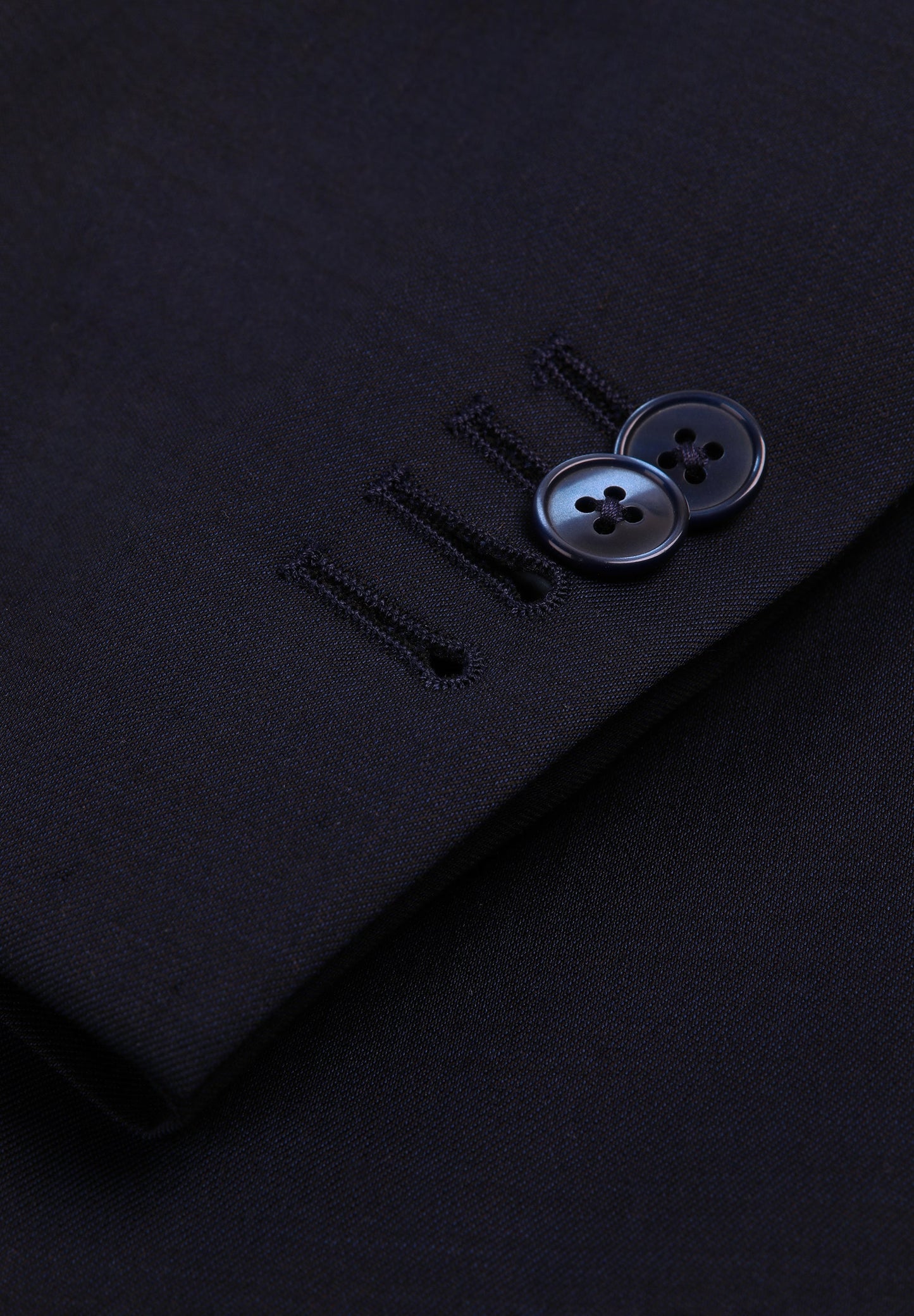 CLASSIC PLAIN-COLOURED NAVY BLUE SUIT