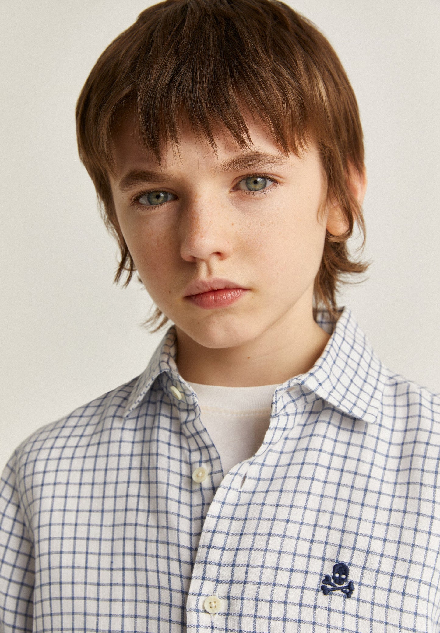 LINEN SHIRT WITH CUTAWAY COLLAR