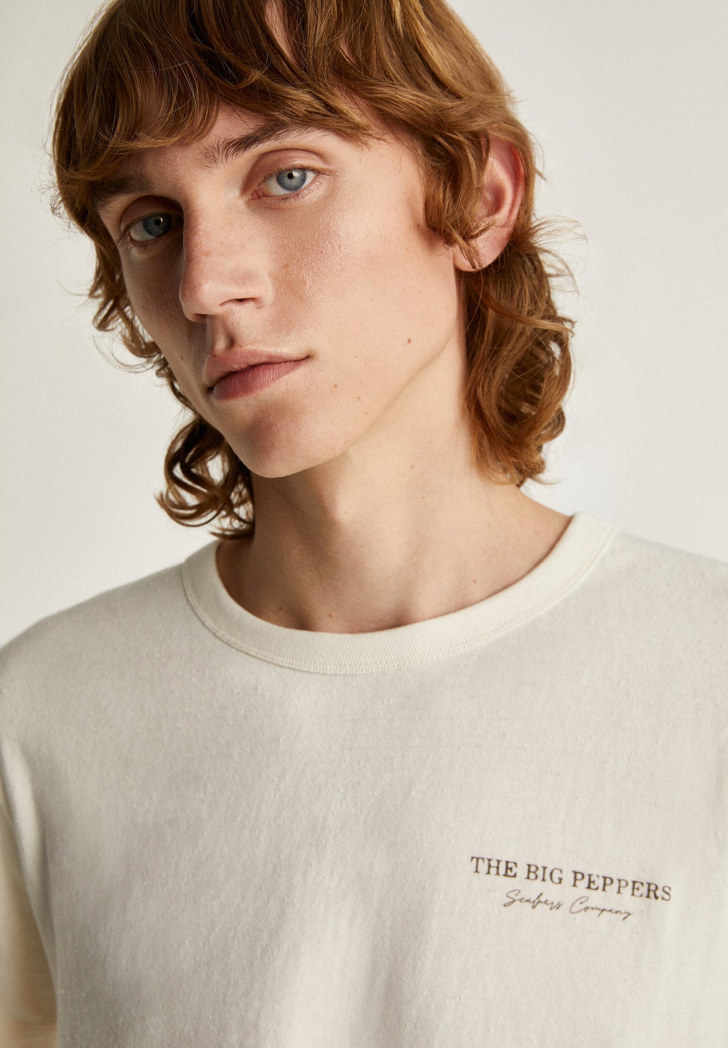 T-SHIRT WITH PRINT ON THE BACK