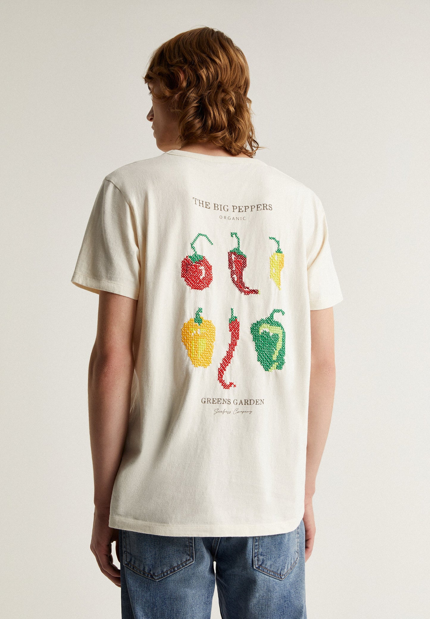 T-SHIRT WITH PRINT ON THE BACK