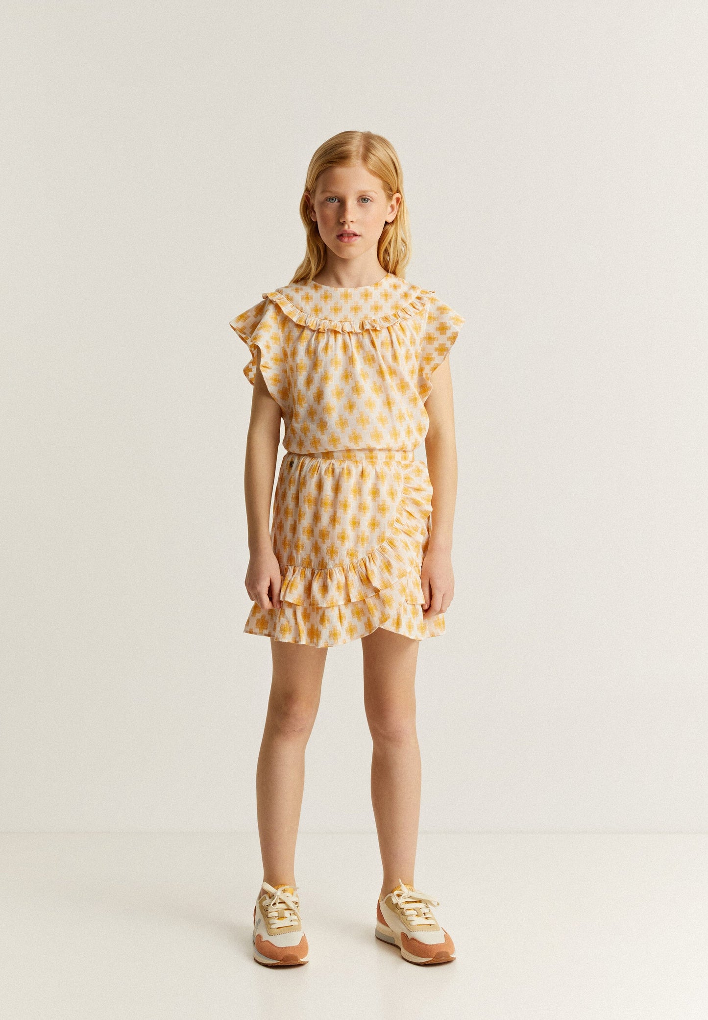 GINGHAM RUFFLED YOKE