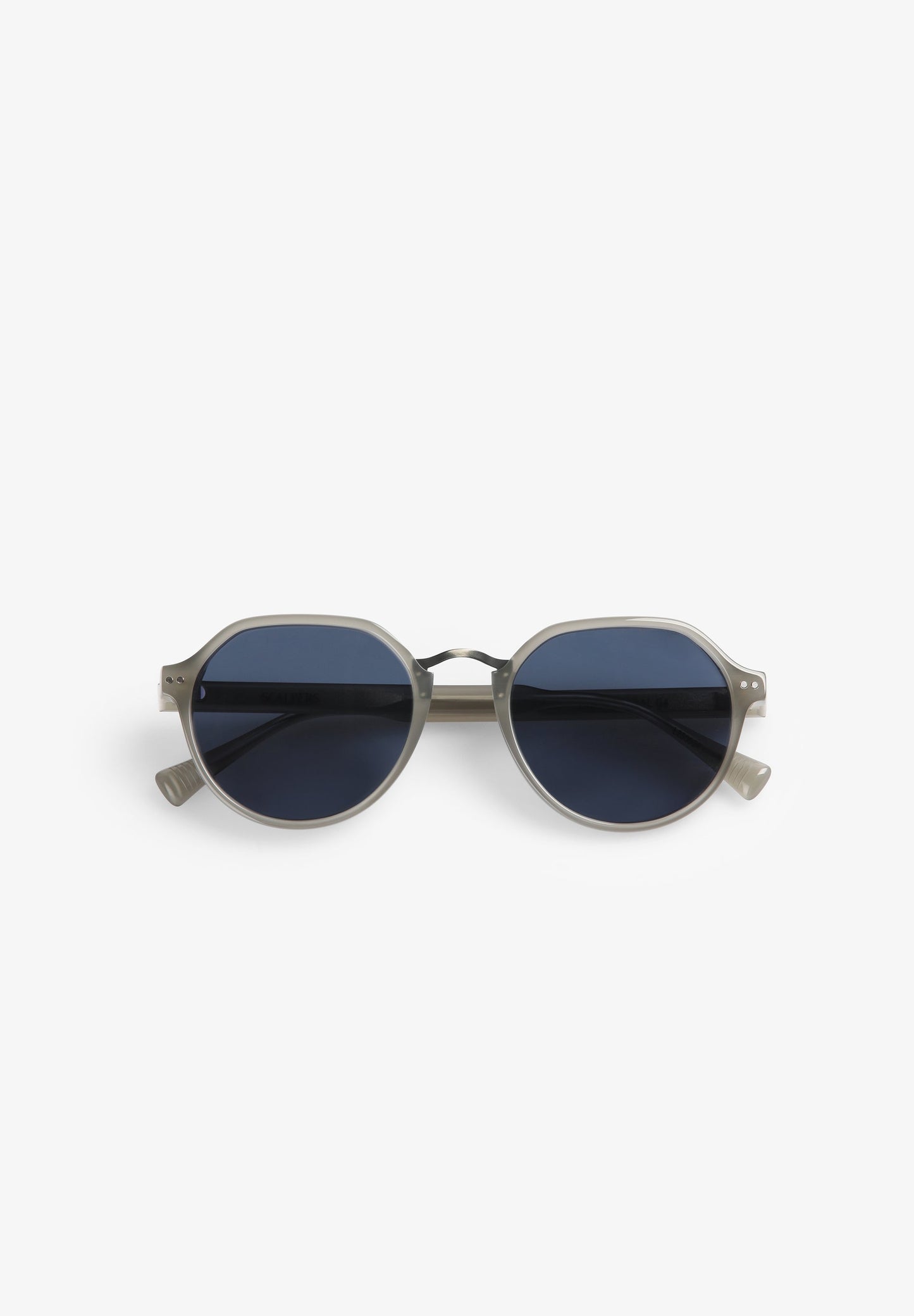 FINE OVAL SUNGLASSES