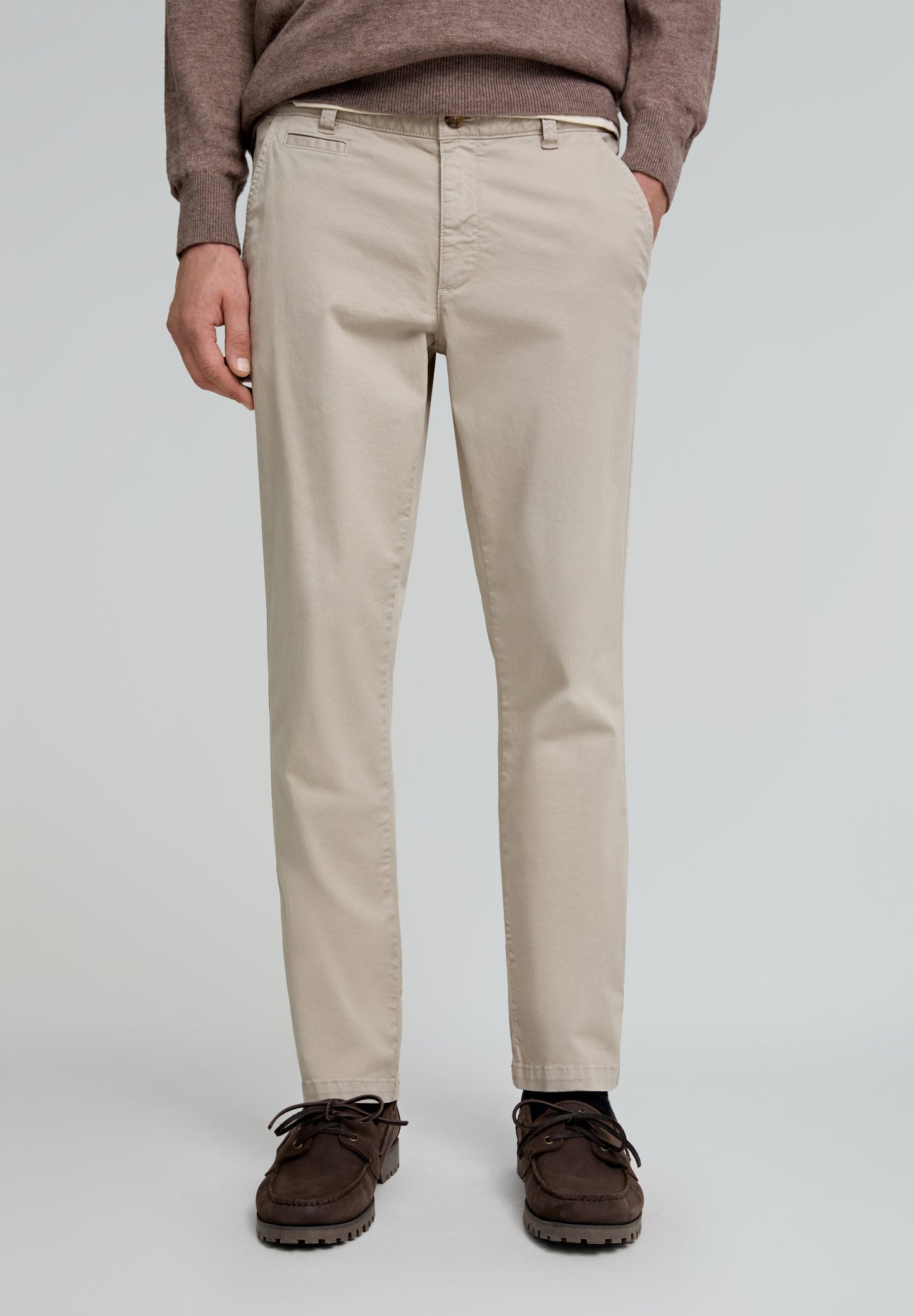 CASUAL CHINO TROUSERS