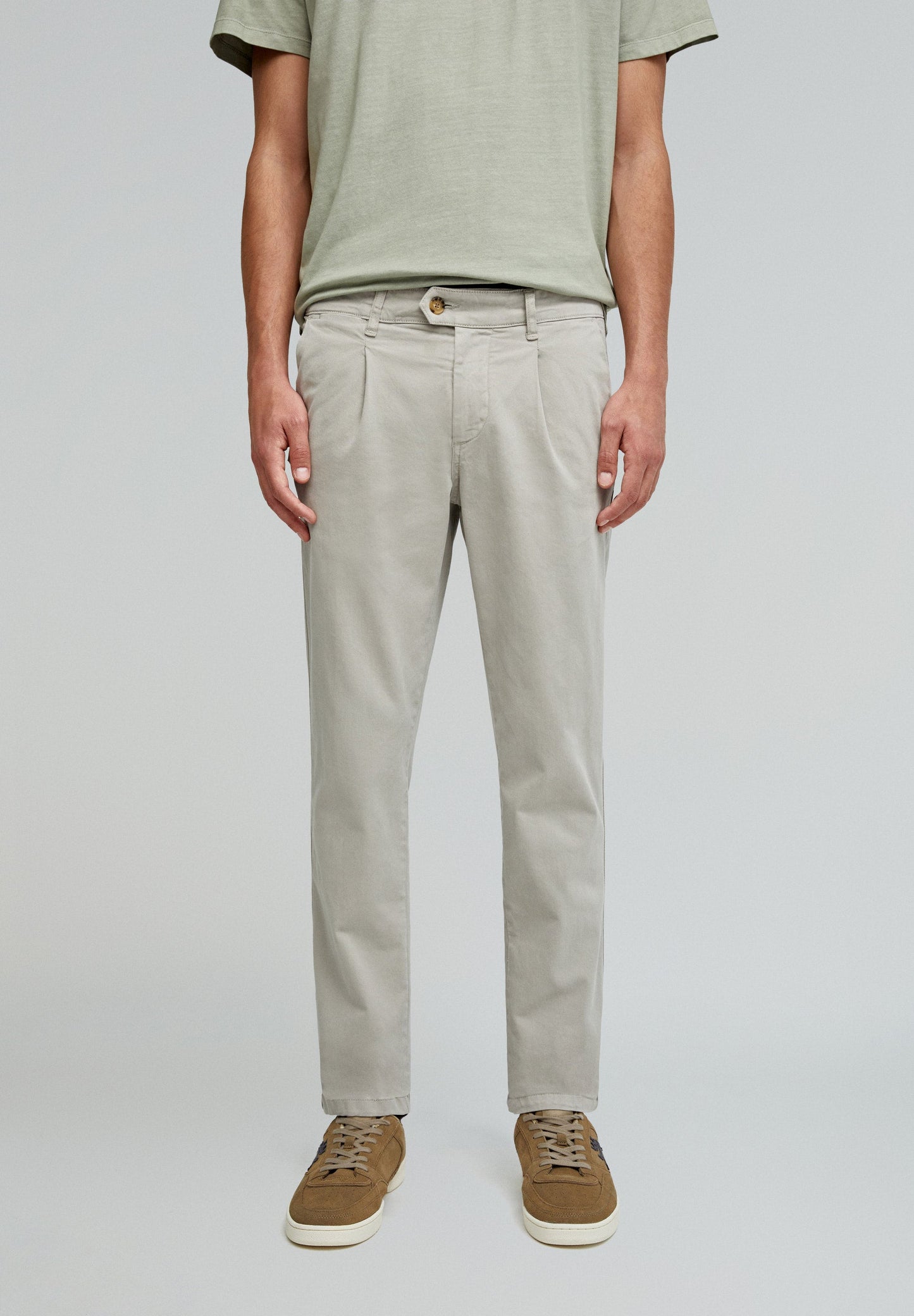 CHINO TROUSERS WITH DARTS