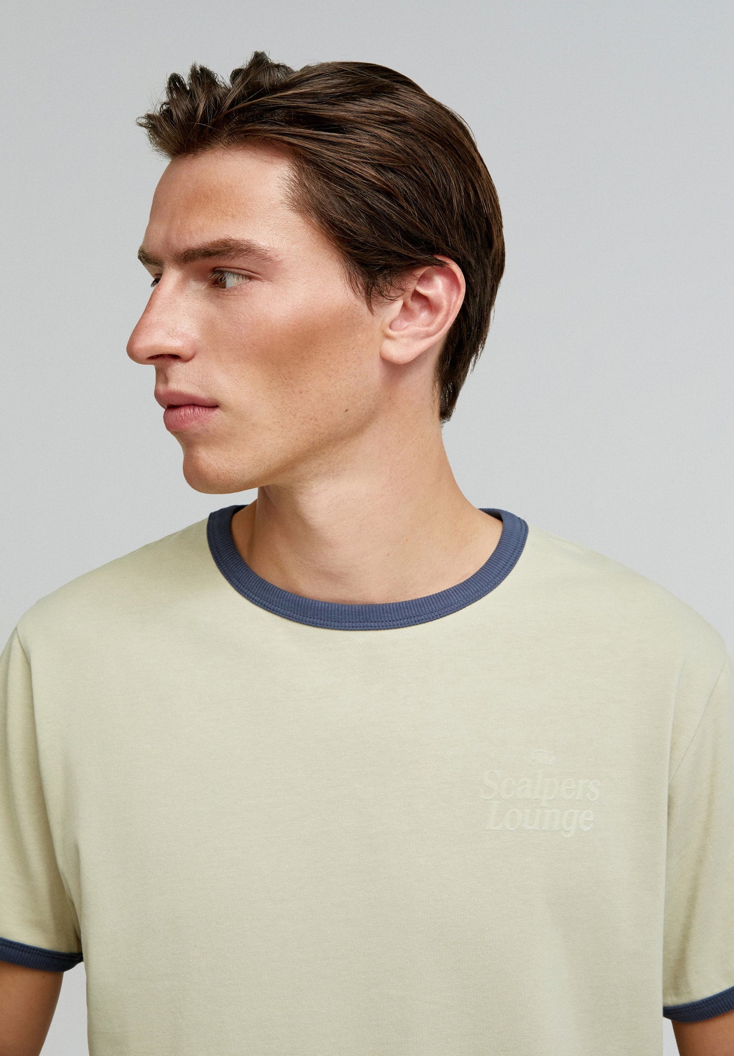 FLOCKED T-SHIRT WITH CONTRAST DETAIL