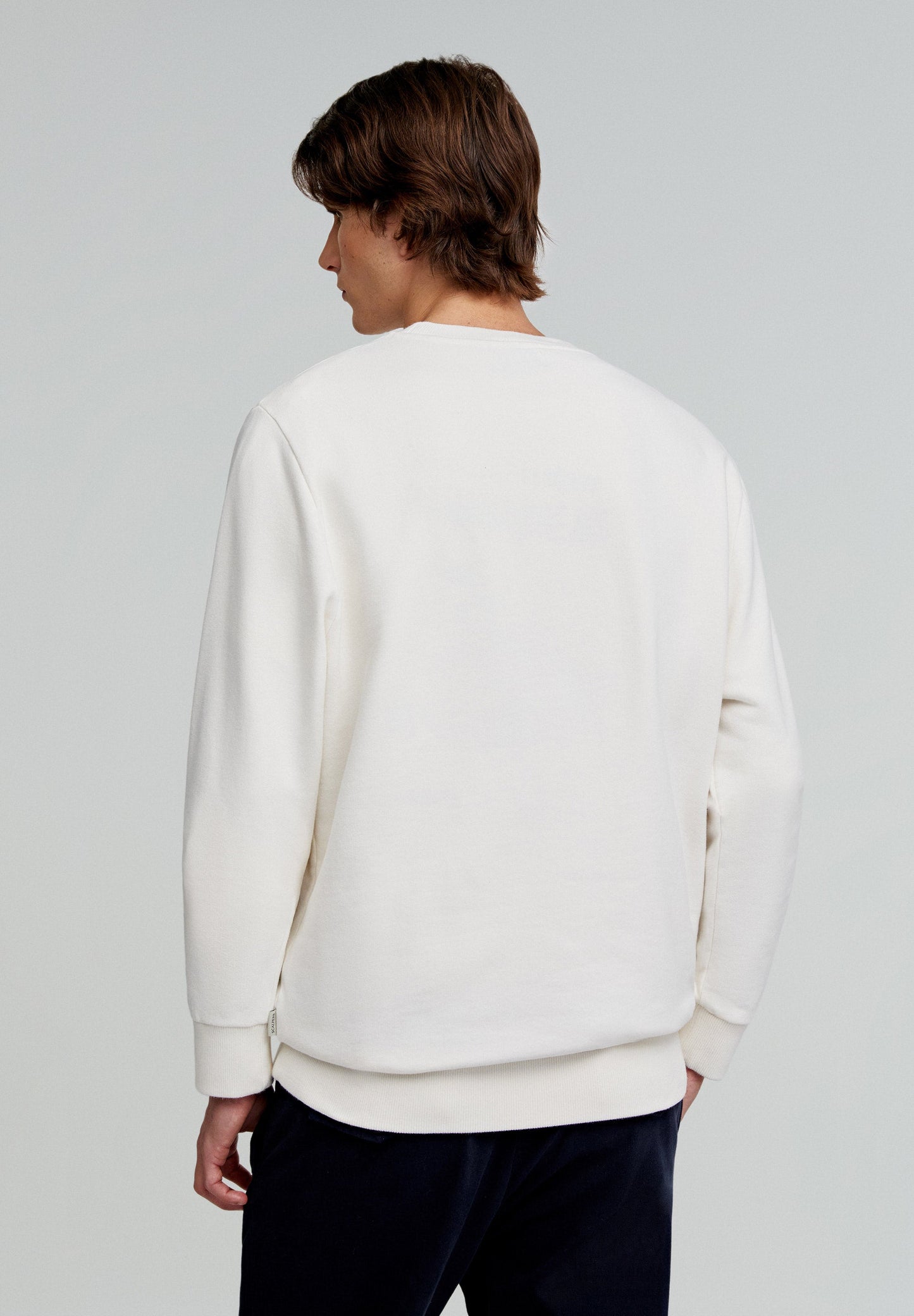 CHEST POCKET SWEATSHIRT