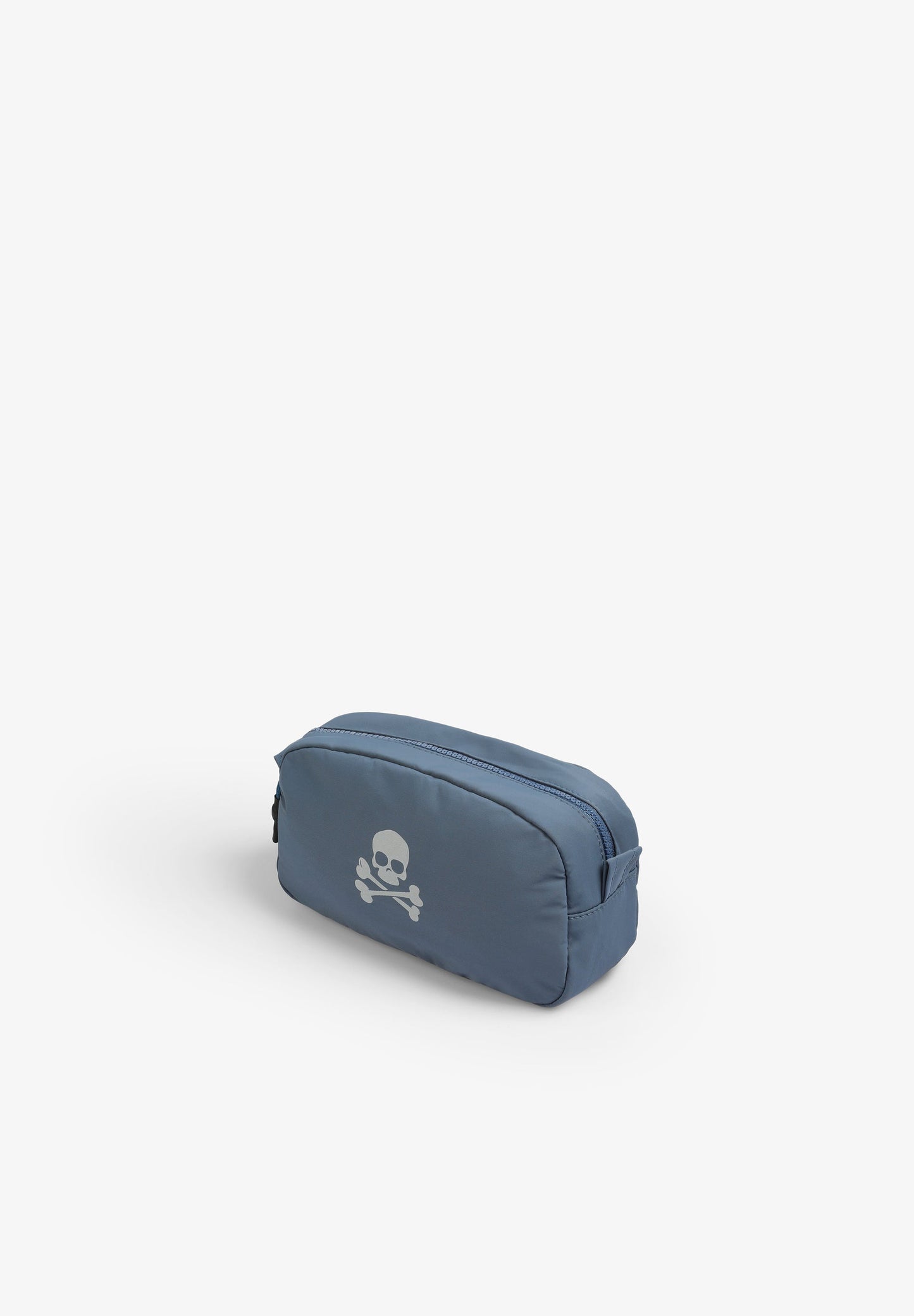 TRAVEL TOILETRY BAG WITH PATCH