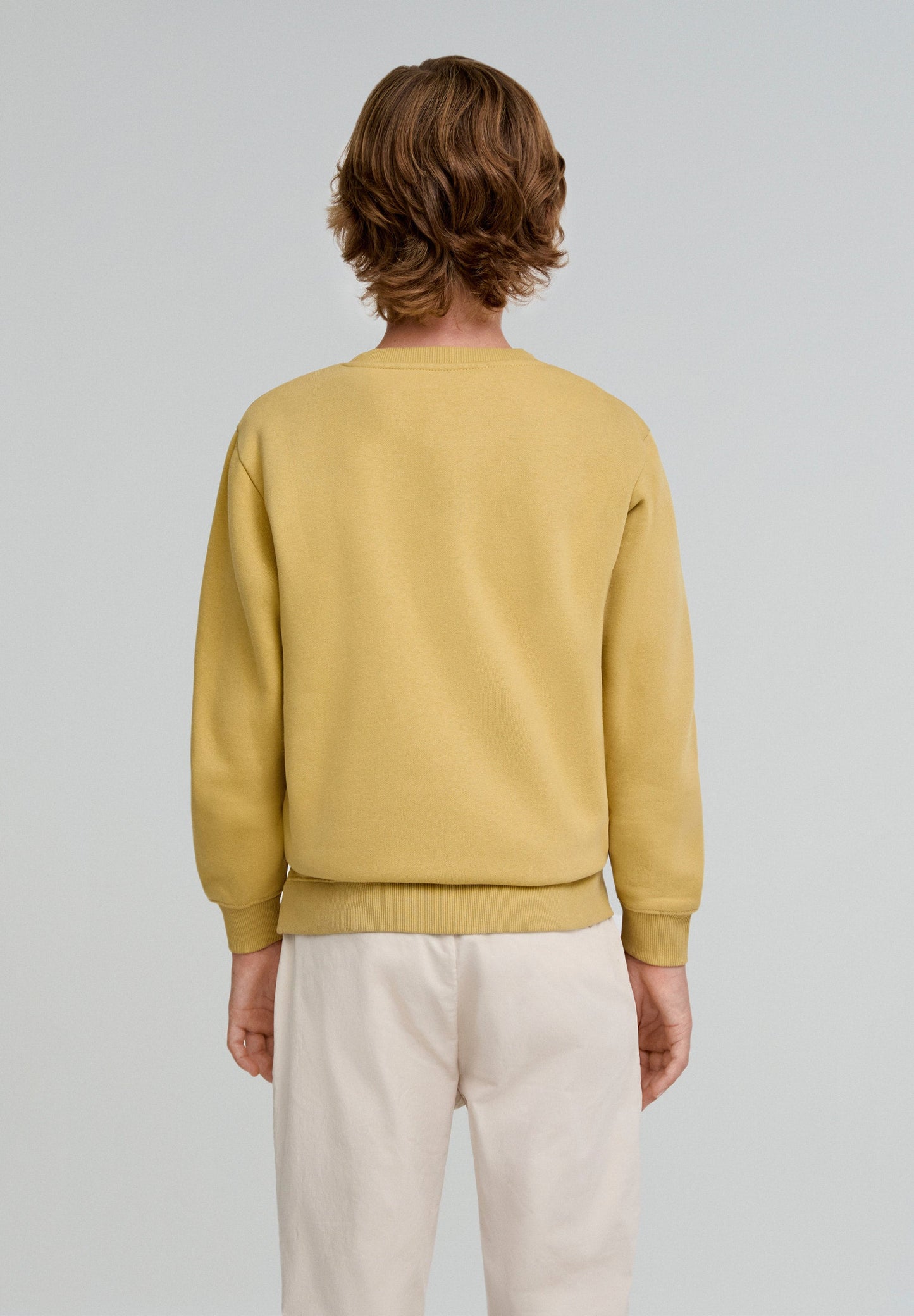 SWEATSHIRT WITH POCKETS AND RAISED LOGO