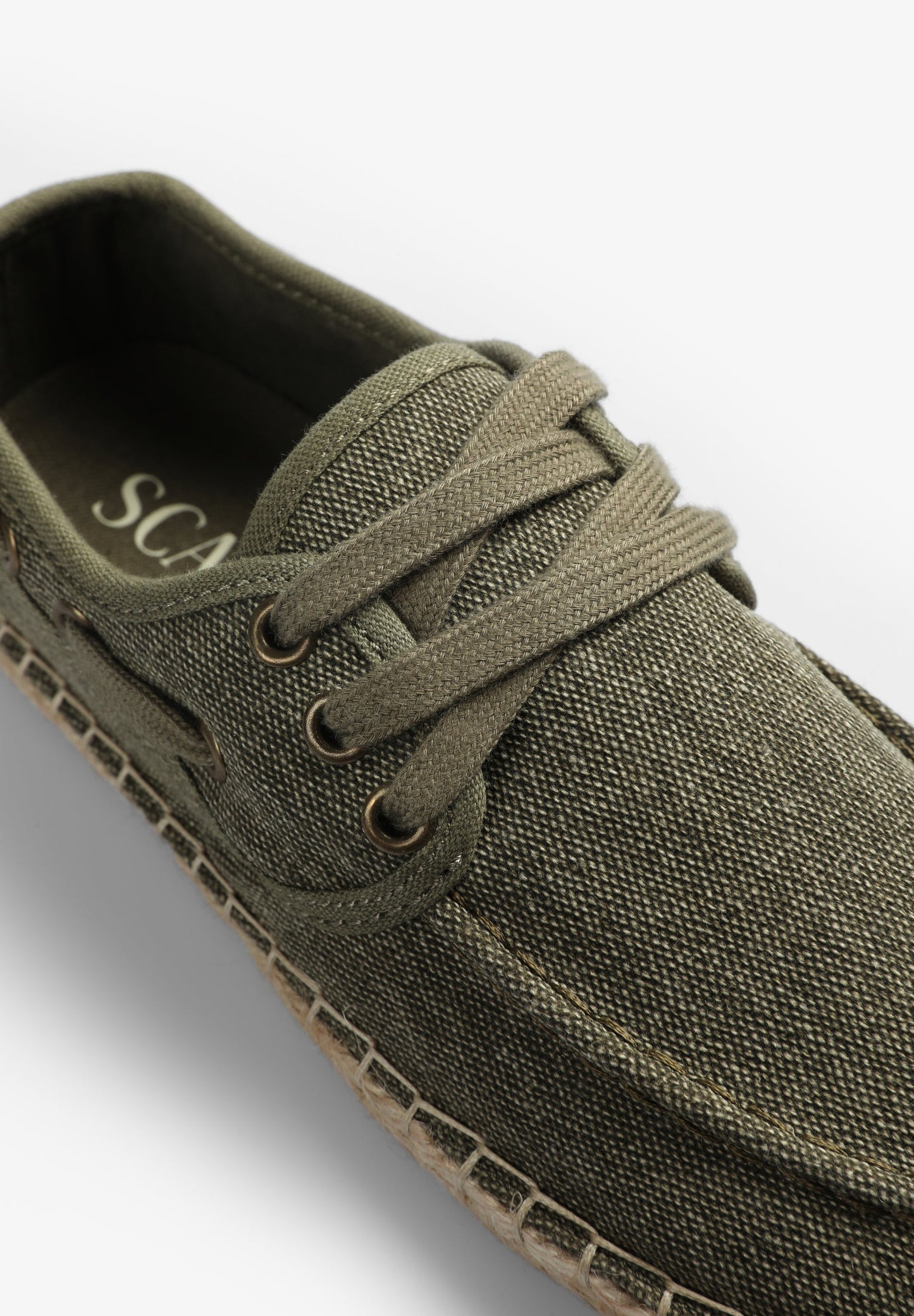 ESPADRILLES WITH LACES