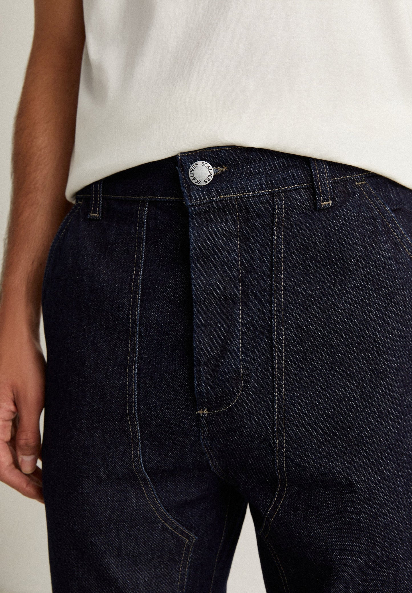 MULTI-POCKET JEANS